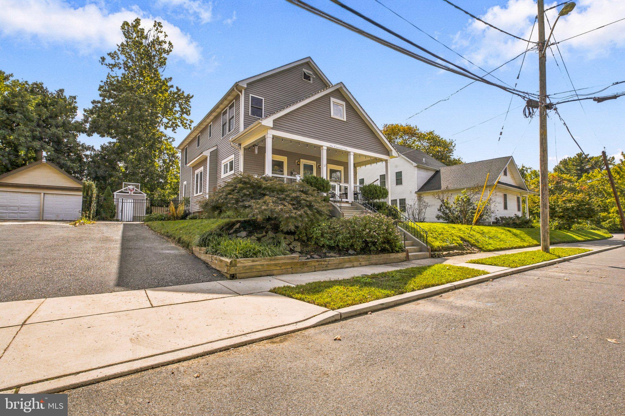 1004 GREEN STREET