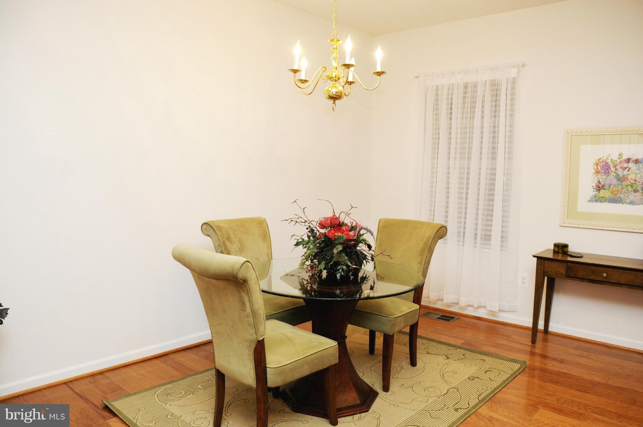 RUSSETT - Residential