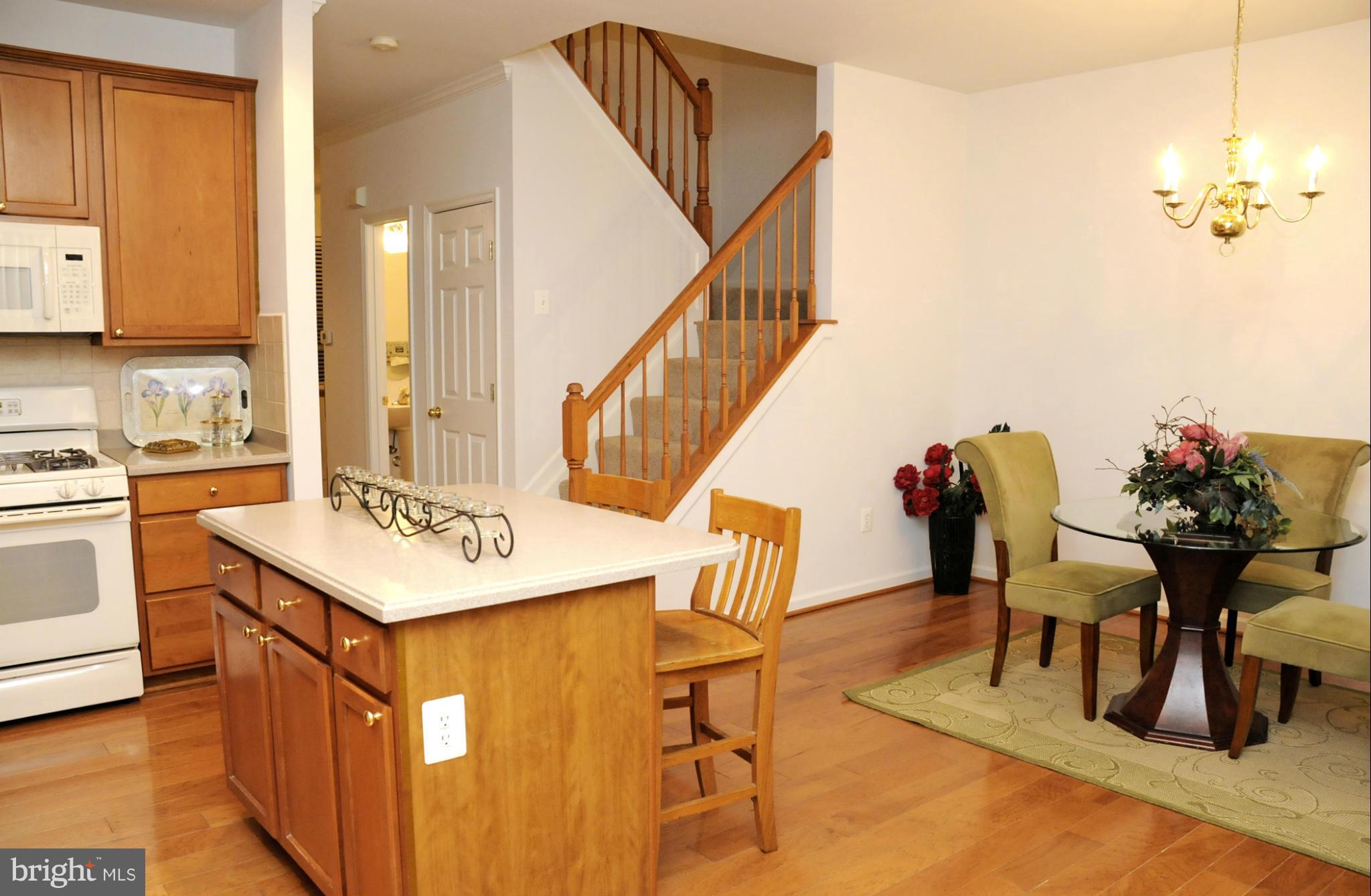 RUSSETT - Residential