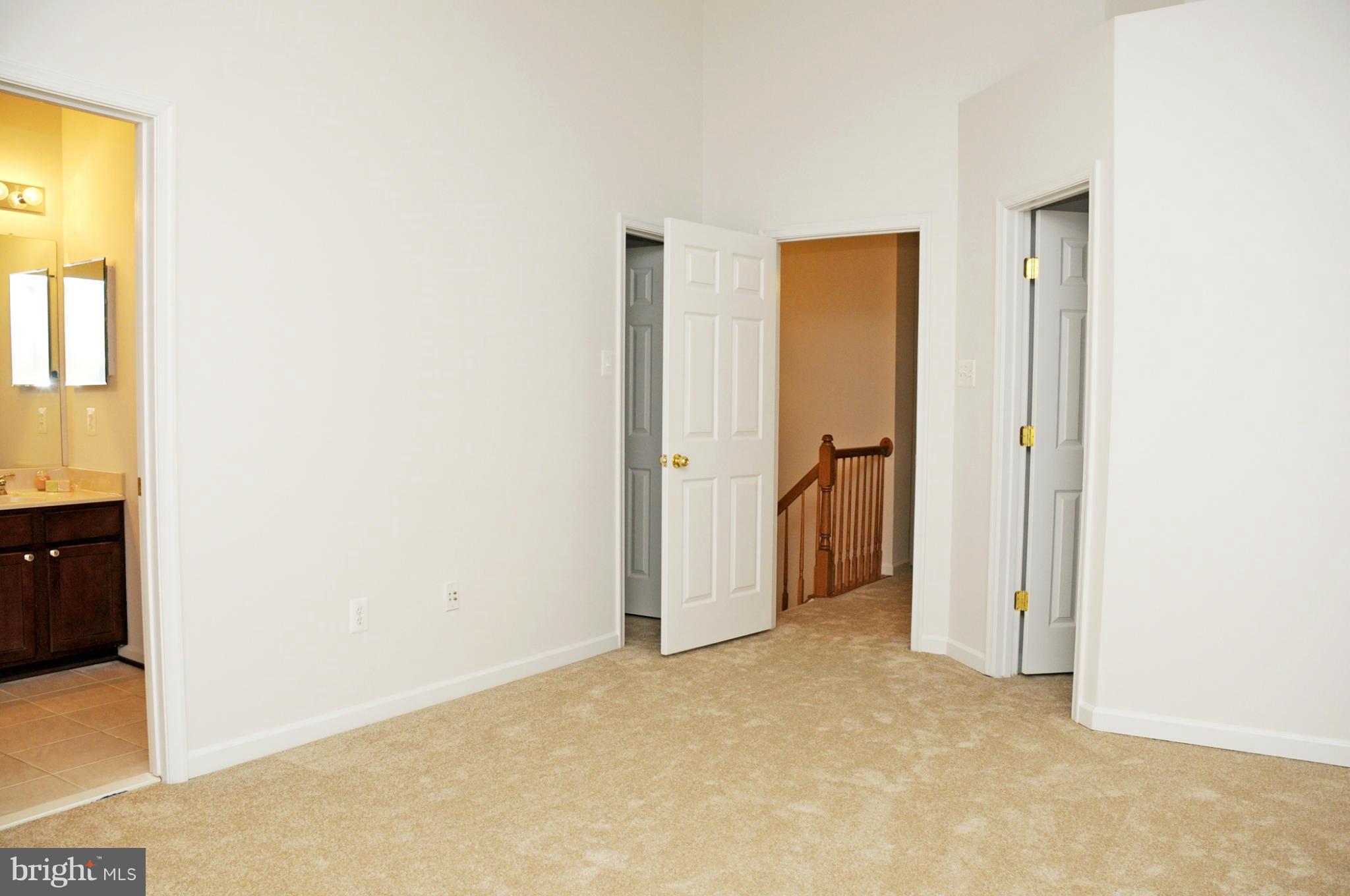 RUSSETT - Residential