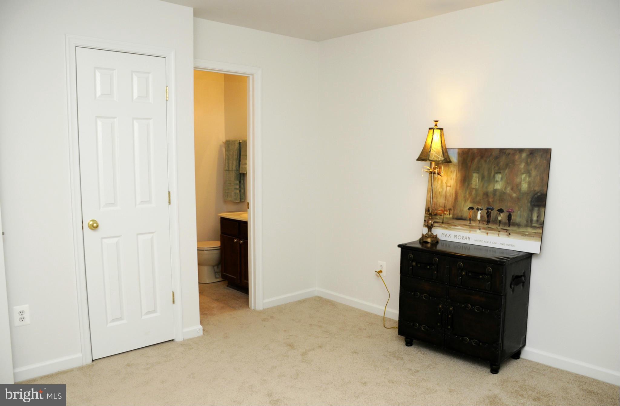 RUSSETT - Residential