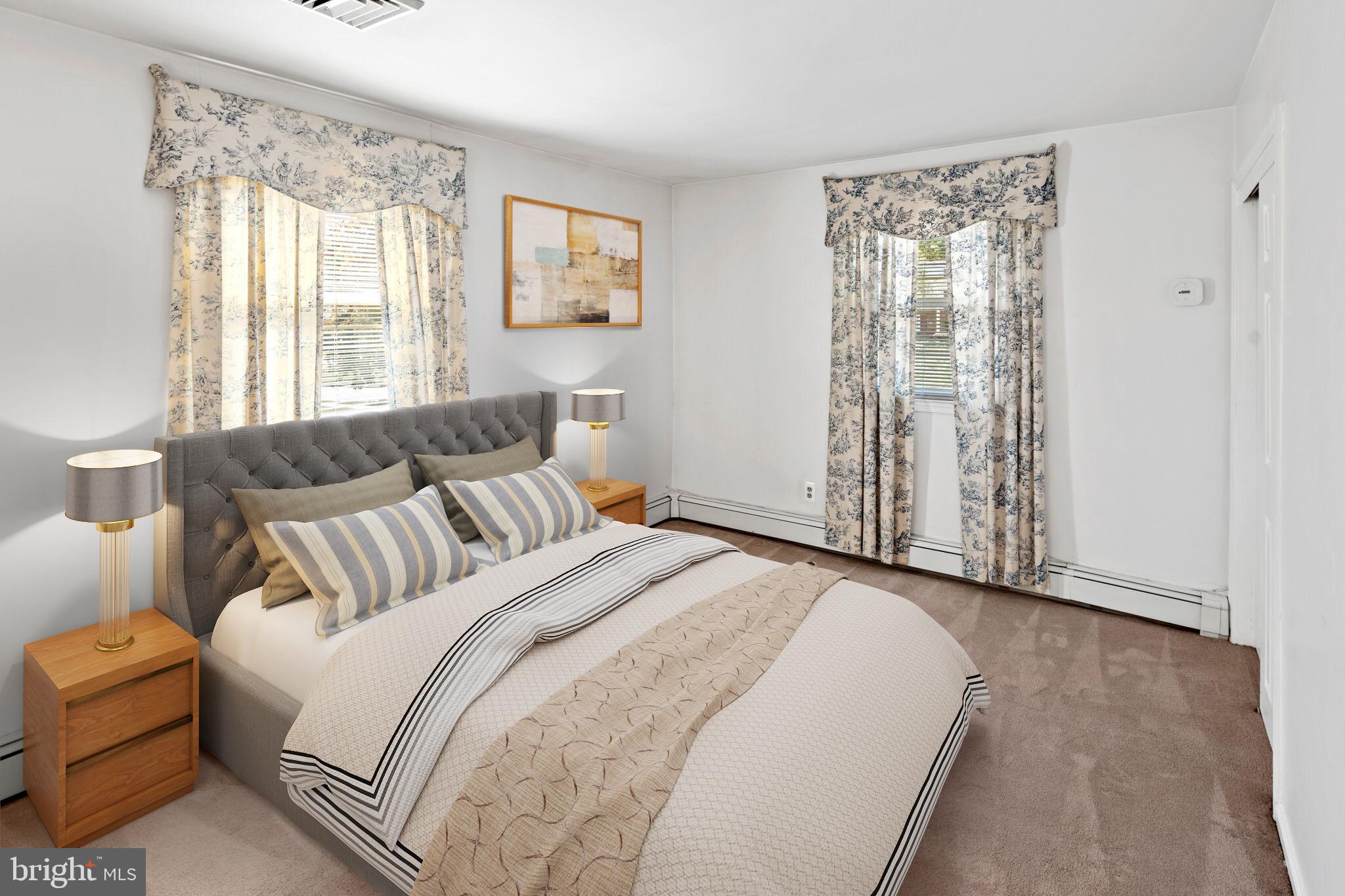 VILLAGE GREEN - Residential