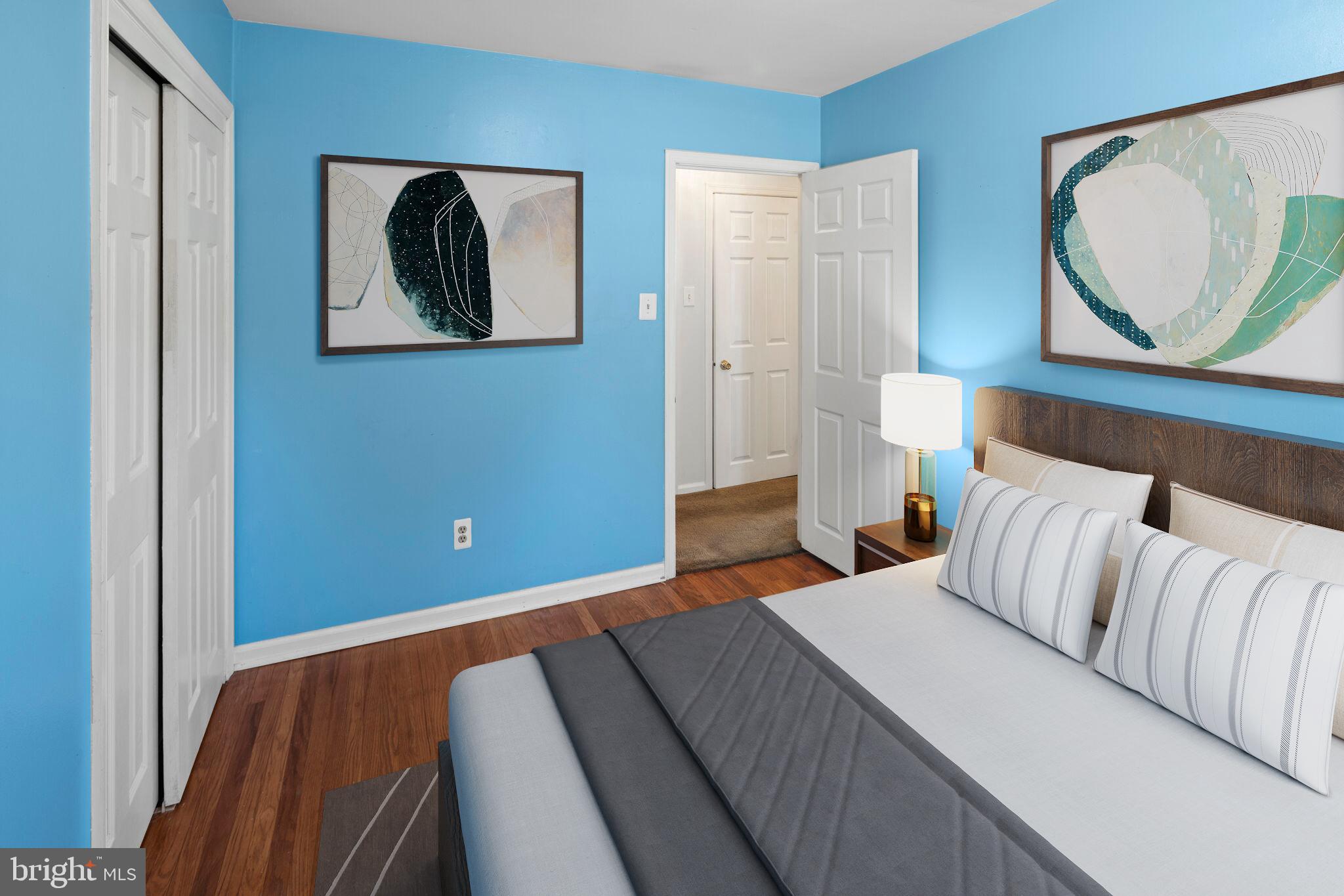 VILLAGE GREEN - Residential