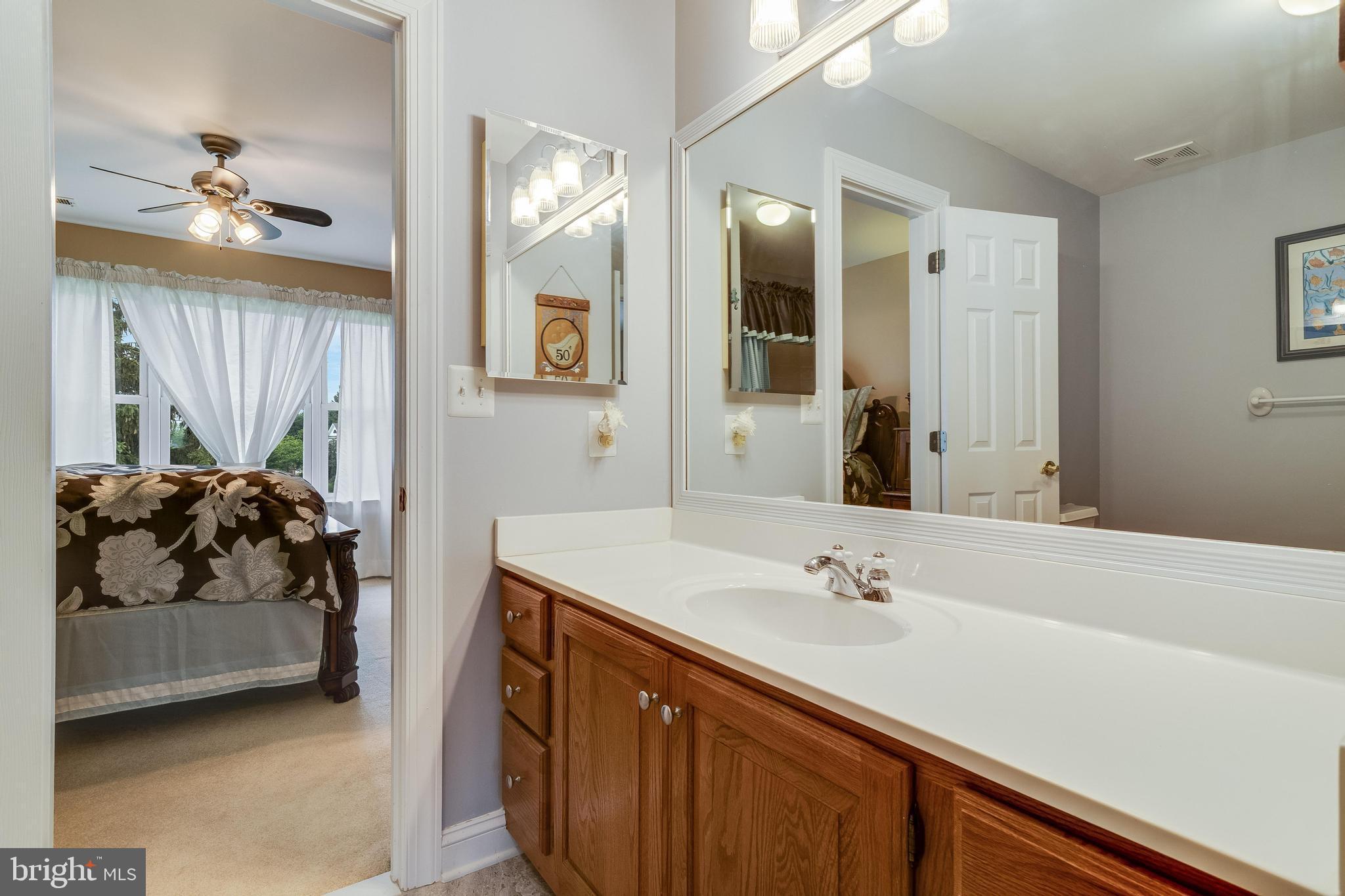 ISLAND CREEK WOODS - Residential