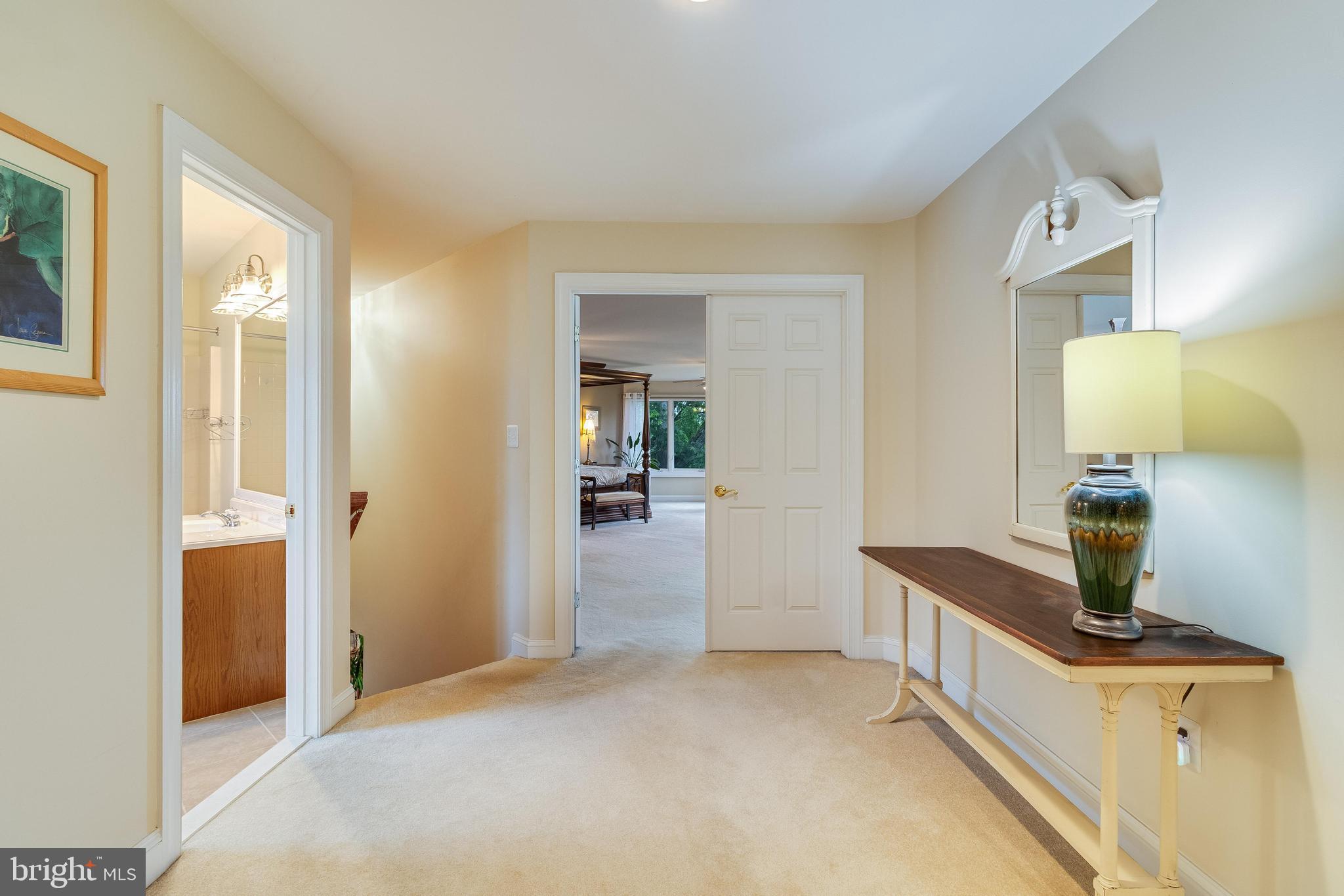 ISLAND CREEK WOODS - Residential