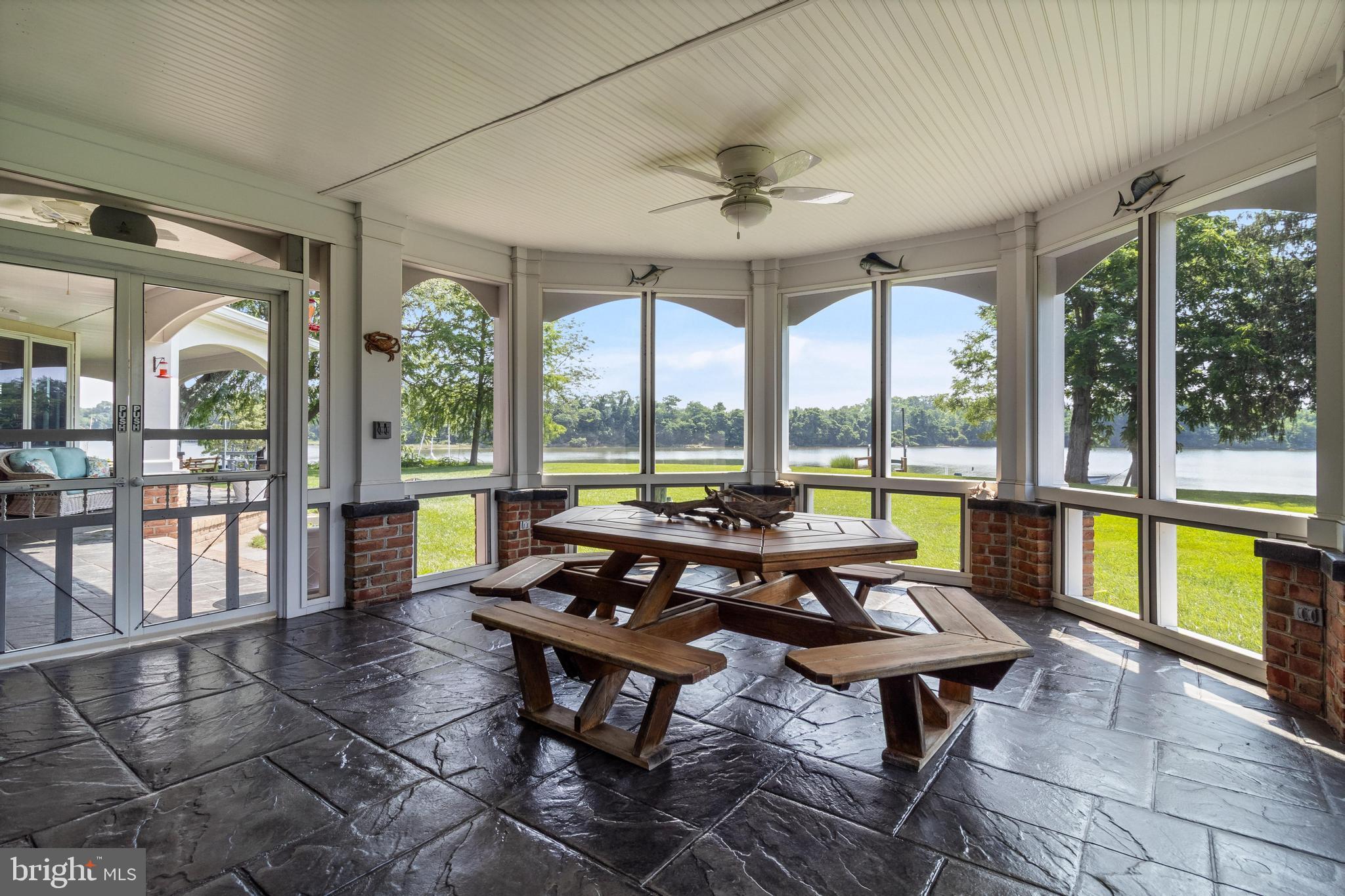 3950 ISLAND CREEK