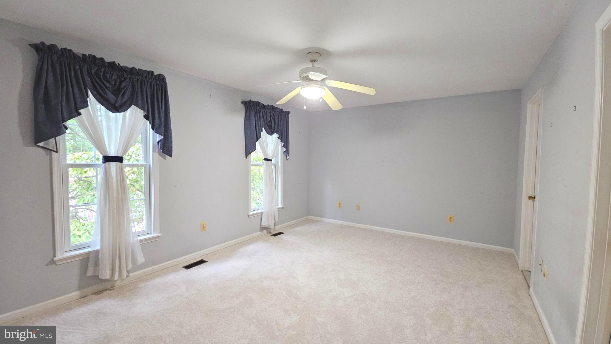 GUNNERS LAKE - Residential Lease