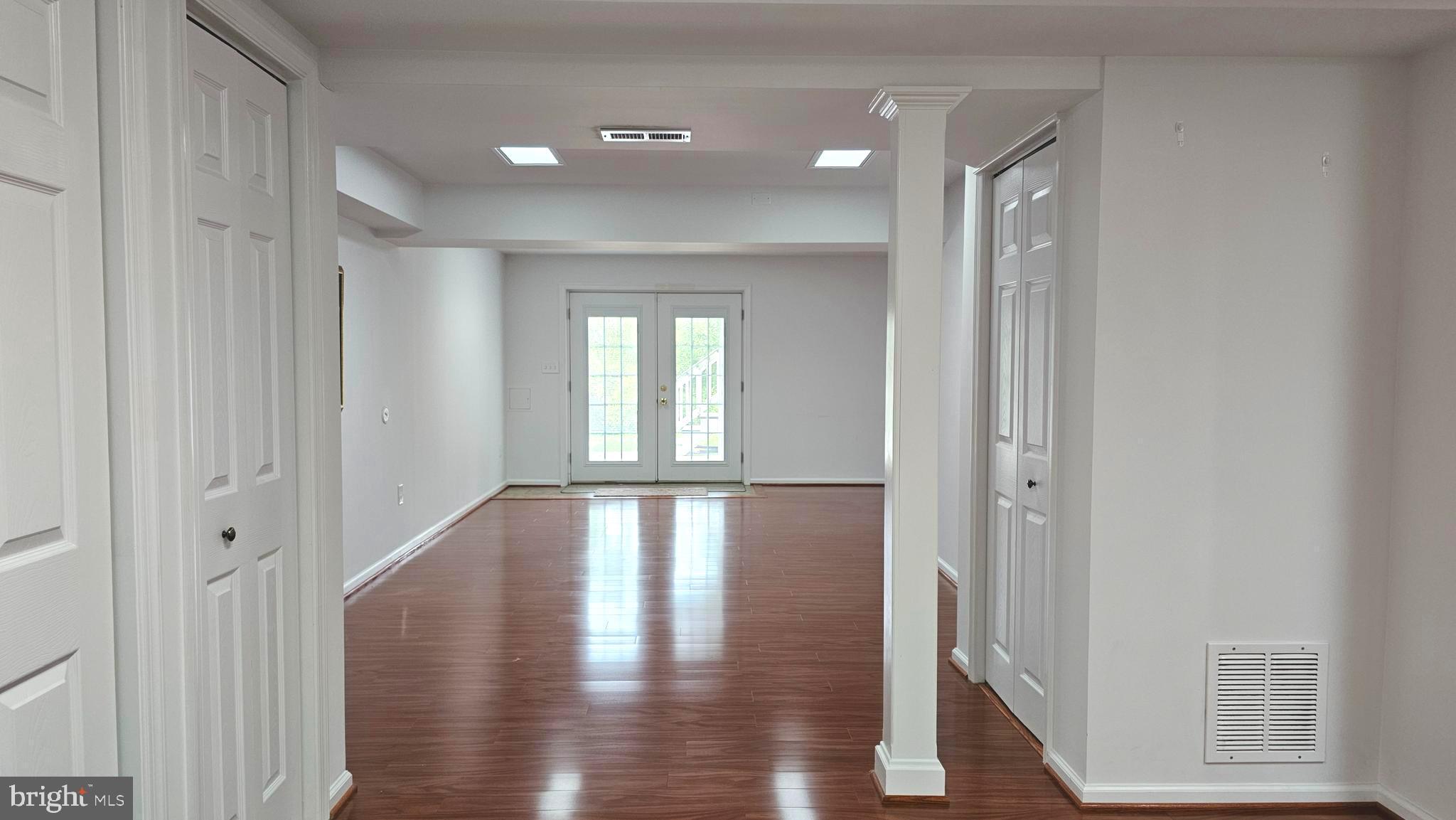 GUNNERS LAKE - Residential Lease