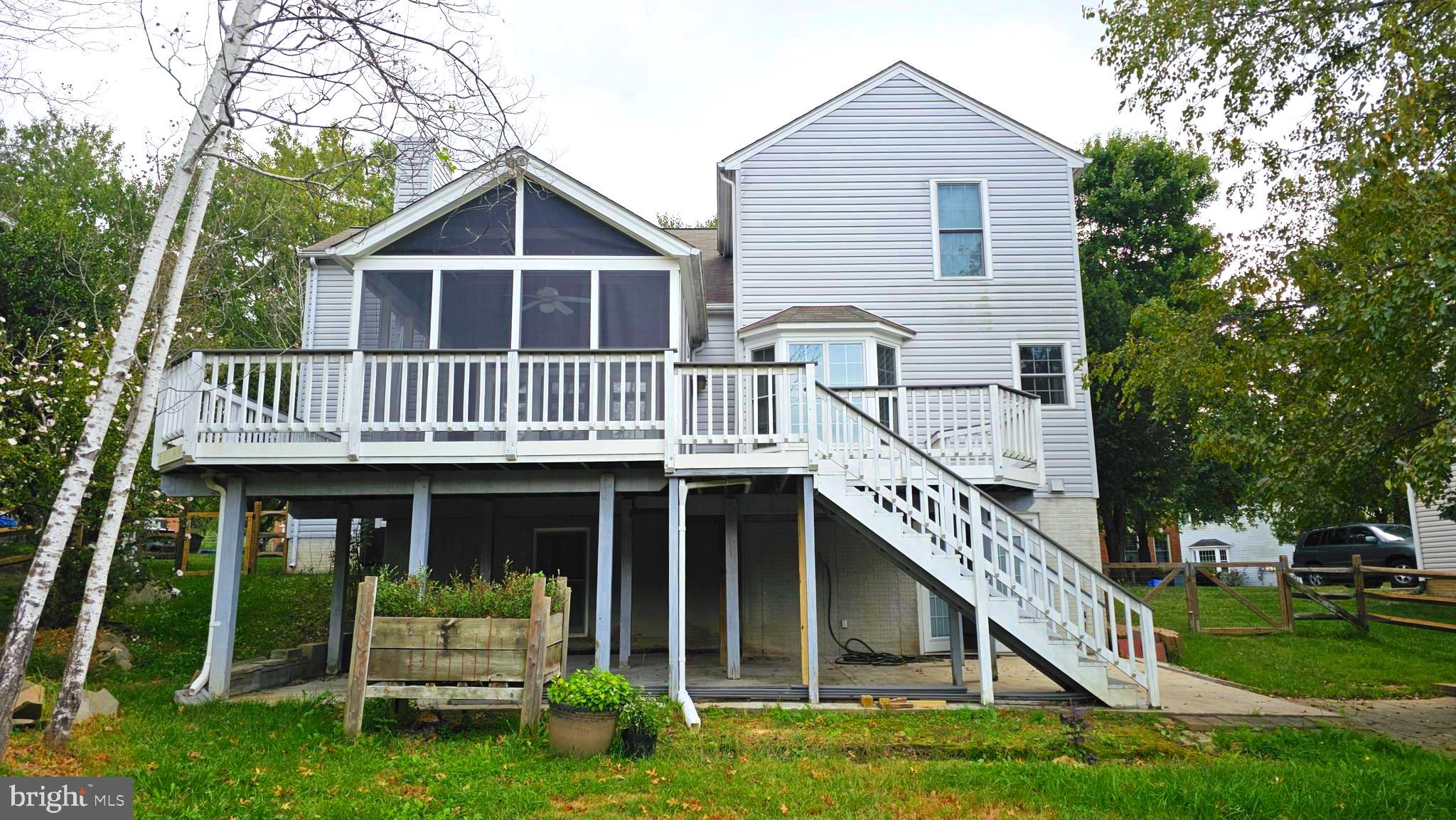 GUNNERS LAKE - Residential Lease