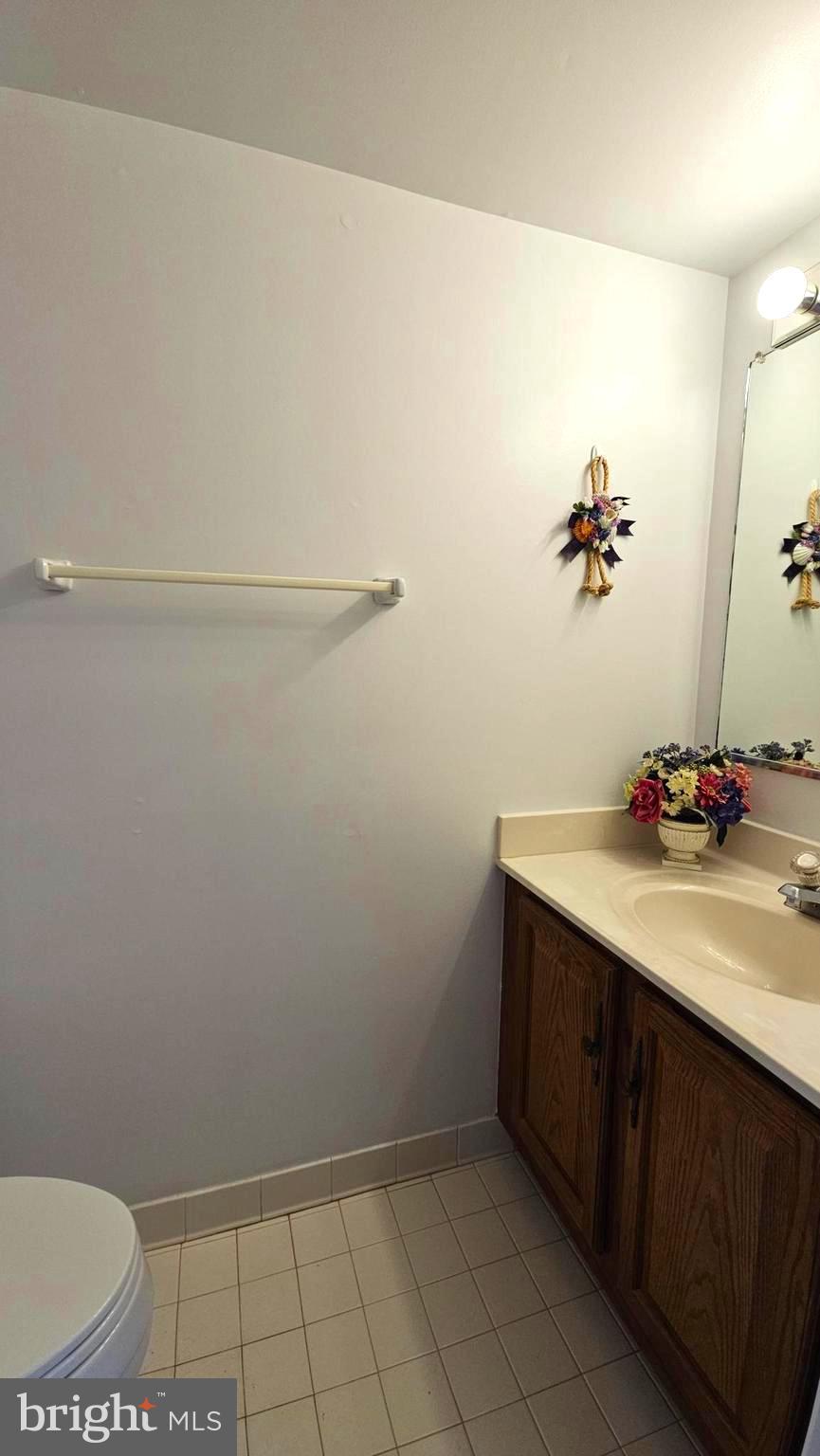 GUNNERS LAKE - Residential Lease