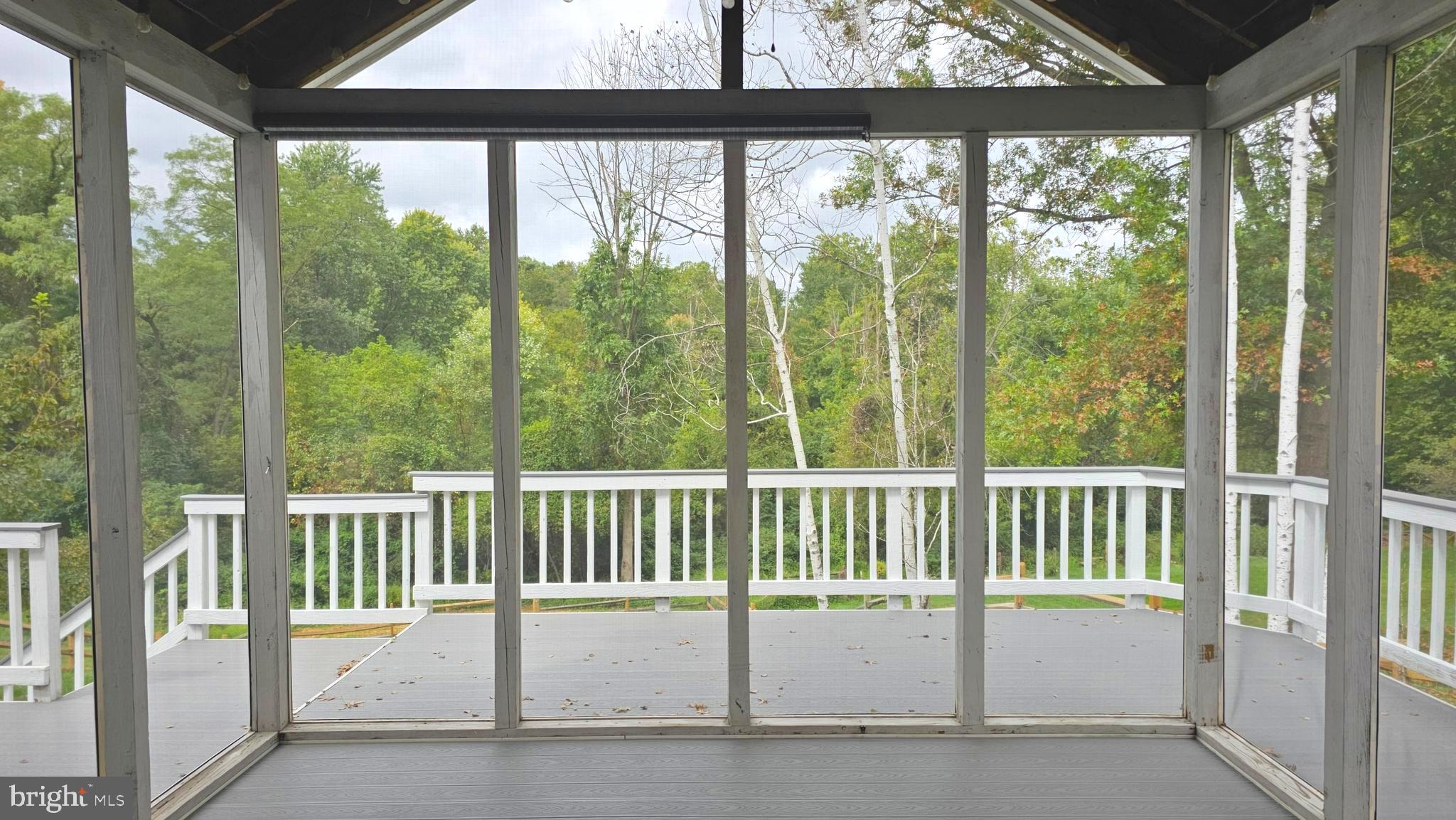 GUNNERS LAKE - Residential Lease