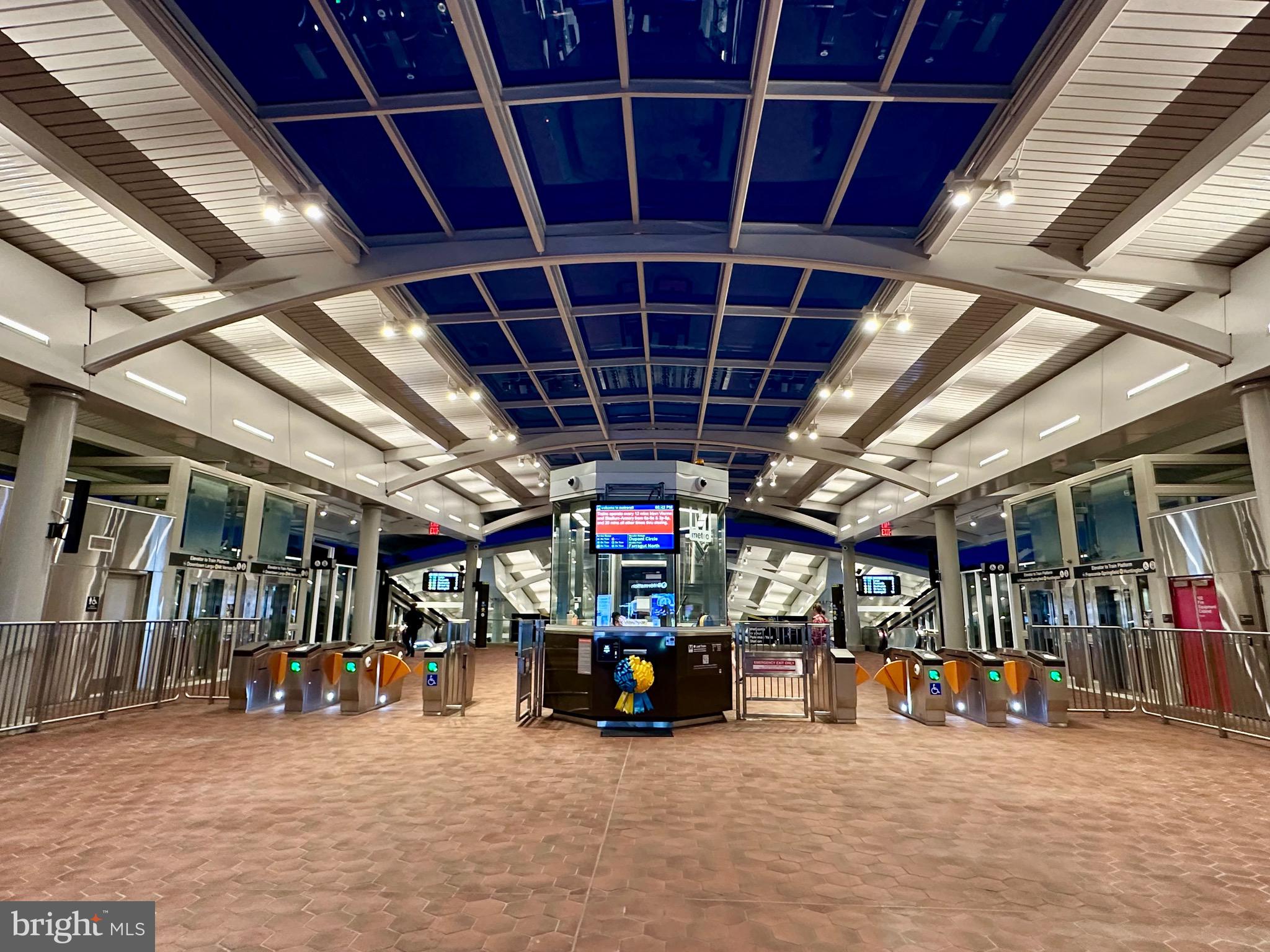 POTOMAC GREENS - Residential Lease