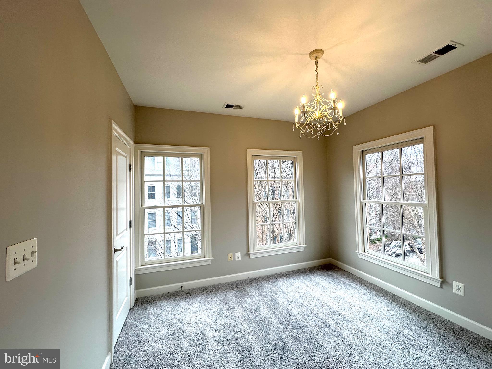 POTOMAC GREENS - Residential Lease