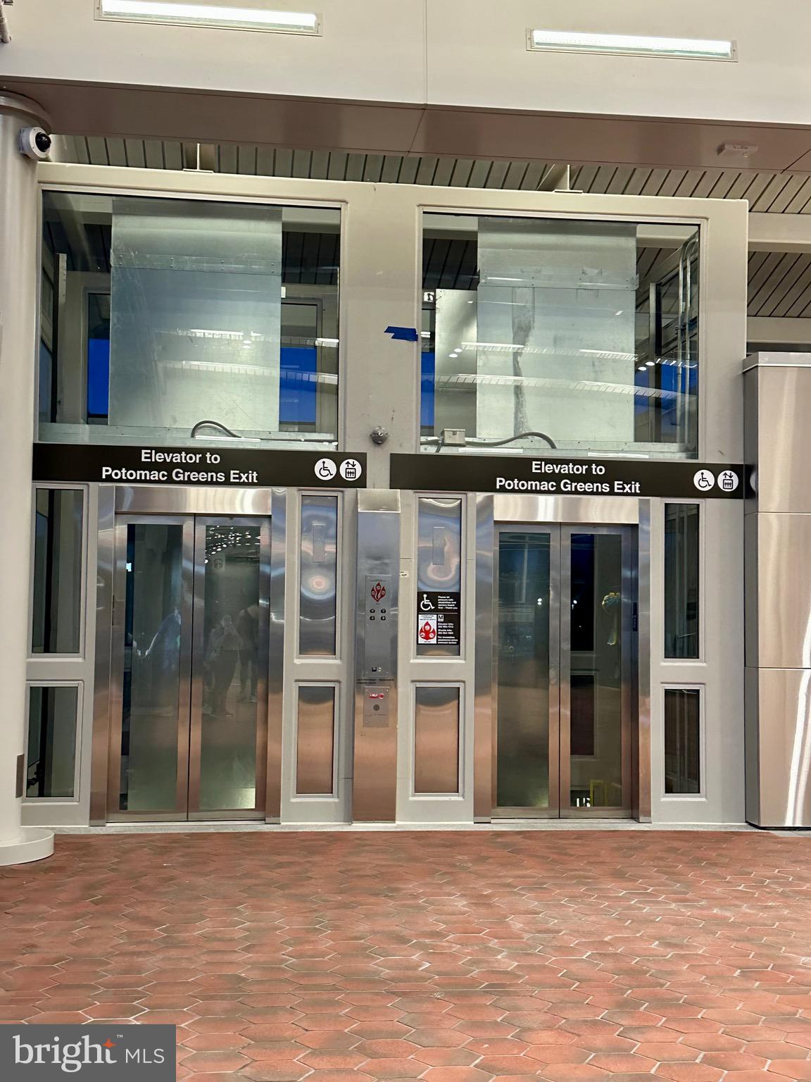 POTOMAC GREENS - Residential Lease