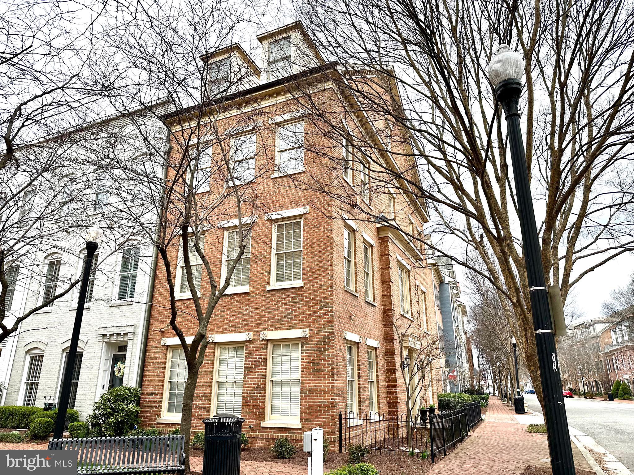 POTOMAC GREENS - Residential Lease