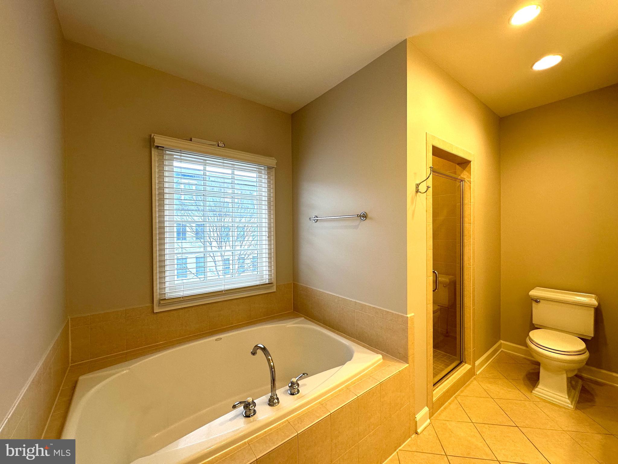 POTOMAC GREENS - Residential Lease