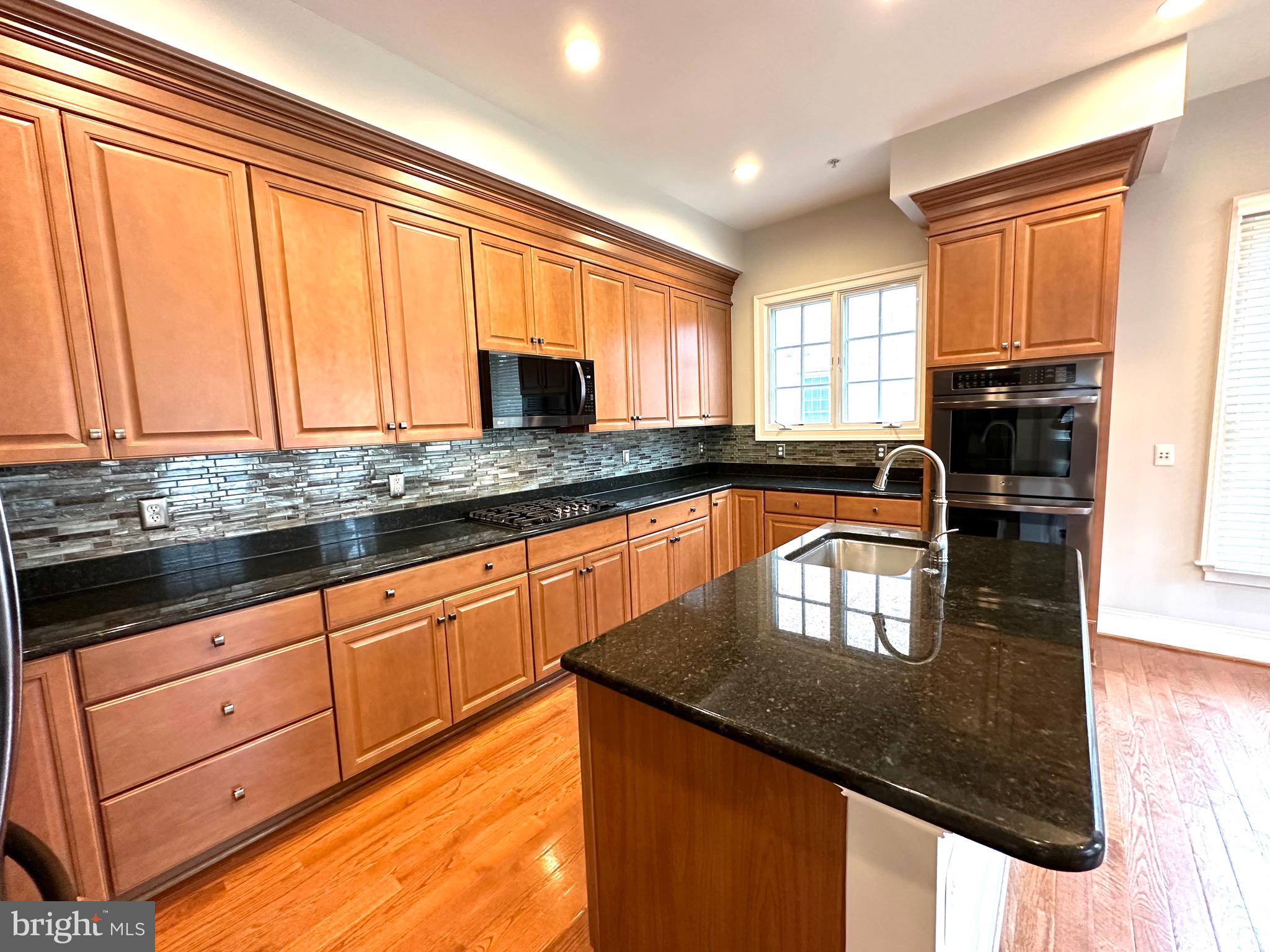 POTOMAC GREENS - Residential Lease