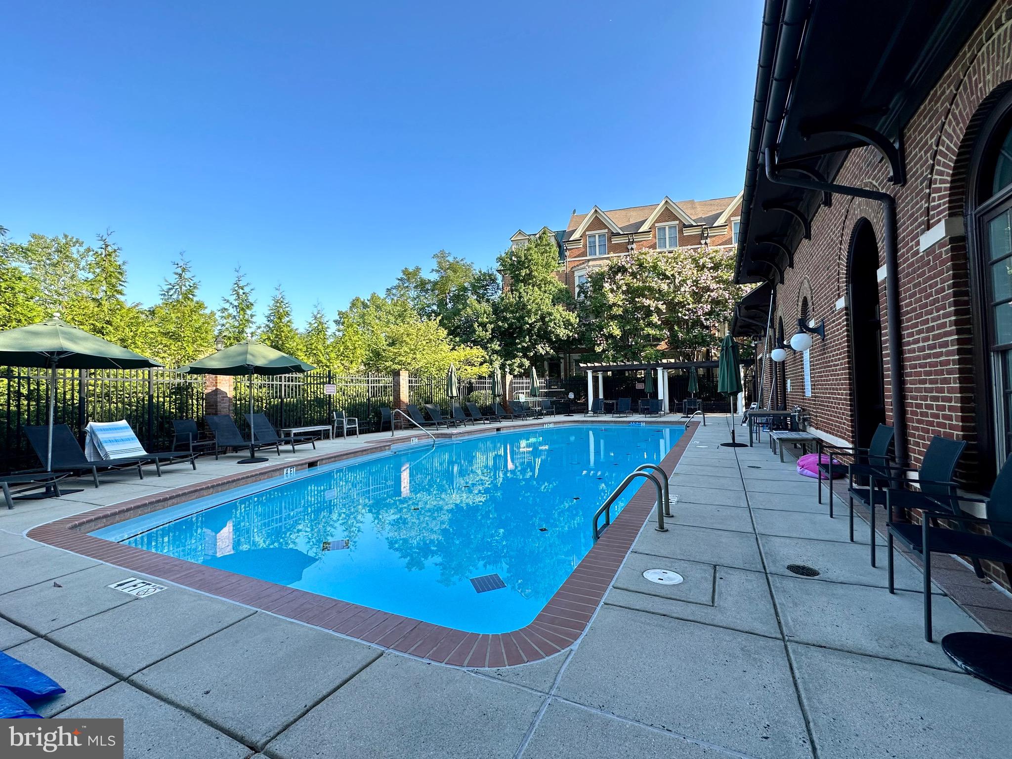 POTOMAC GREENS - Residential Lease