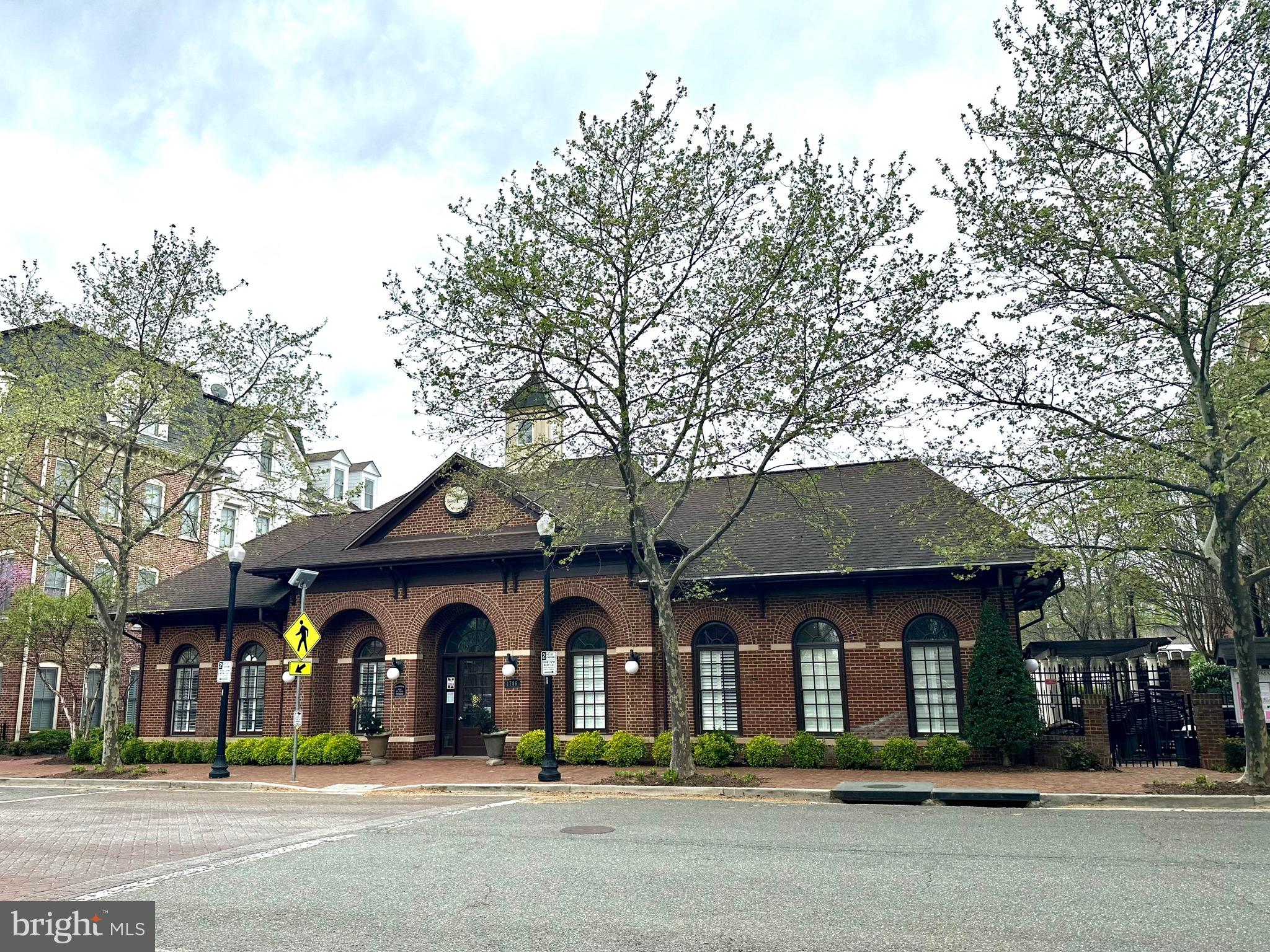 POTOMAC GREENS - Residential Lease