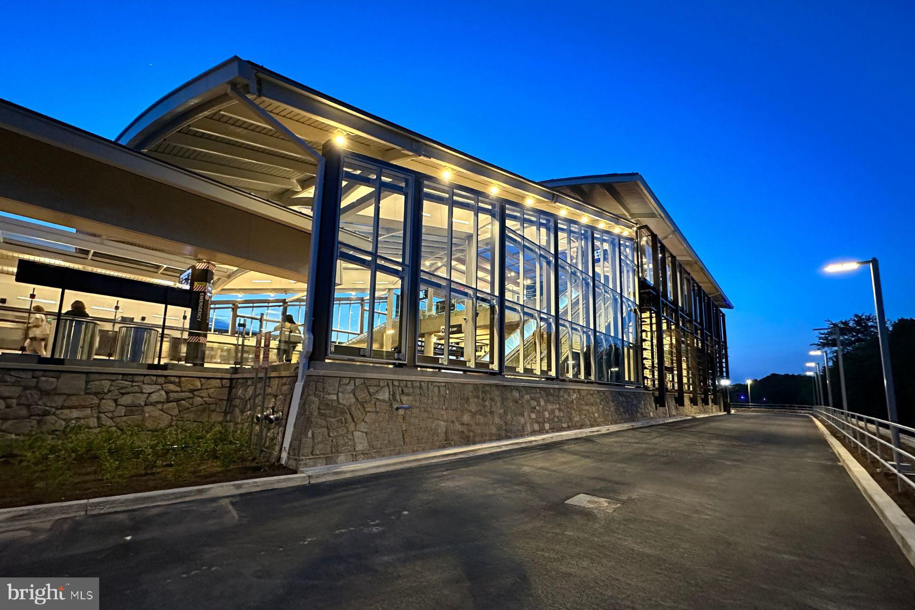 POTOMAC GREENS - Residential Lease