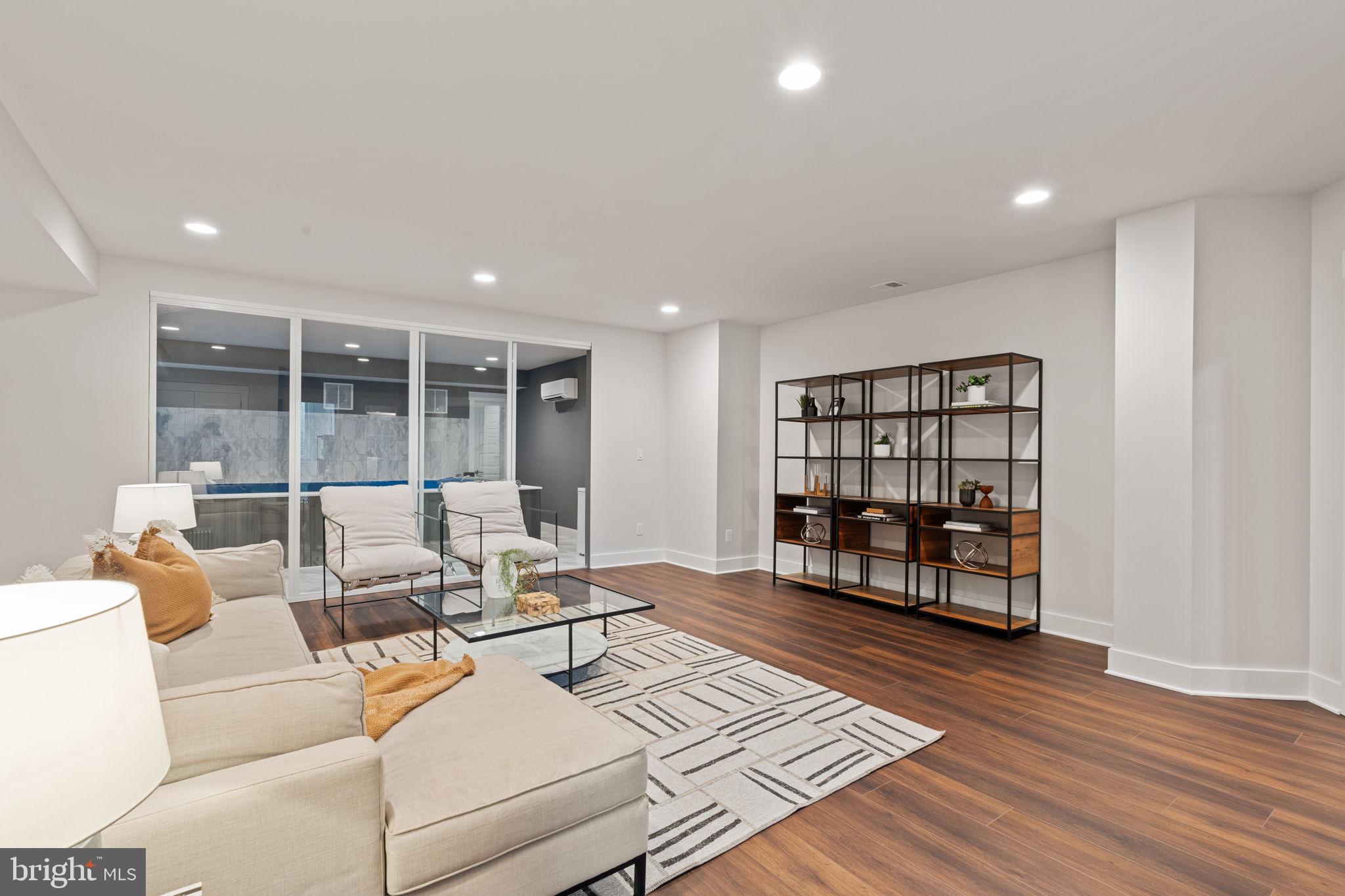 GEORGE WASHINGTON PARK - Residential