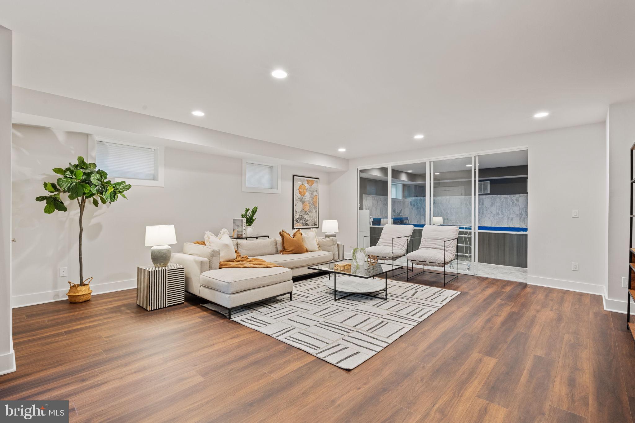 GEORGE WASHINGTON PARK - Residential