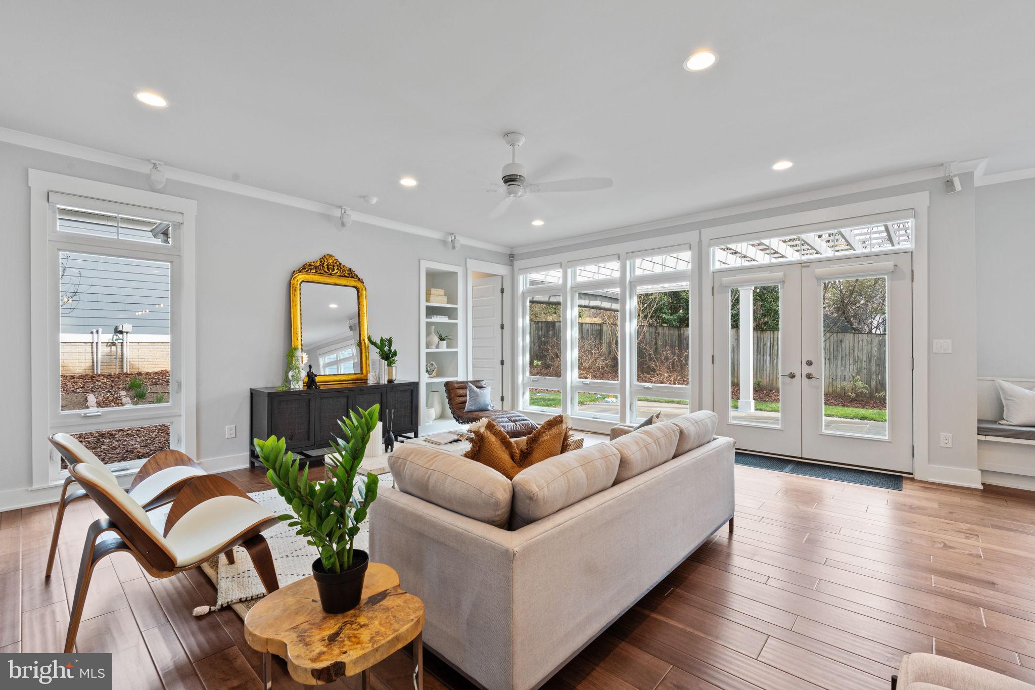 GEORGE WASHINGTON PARK - Residential