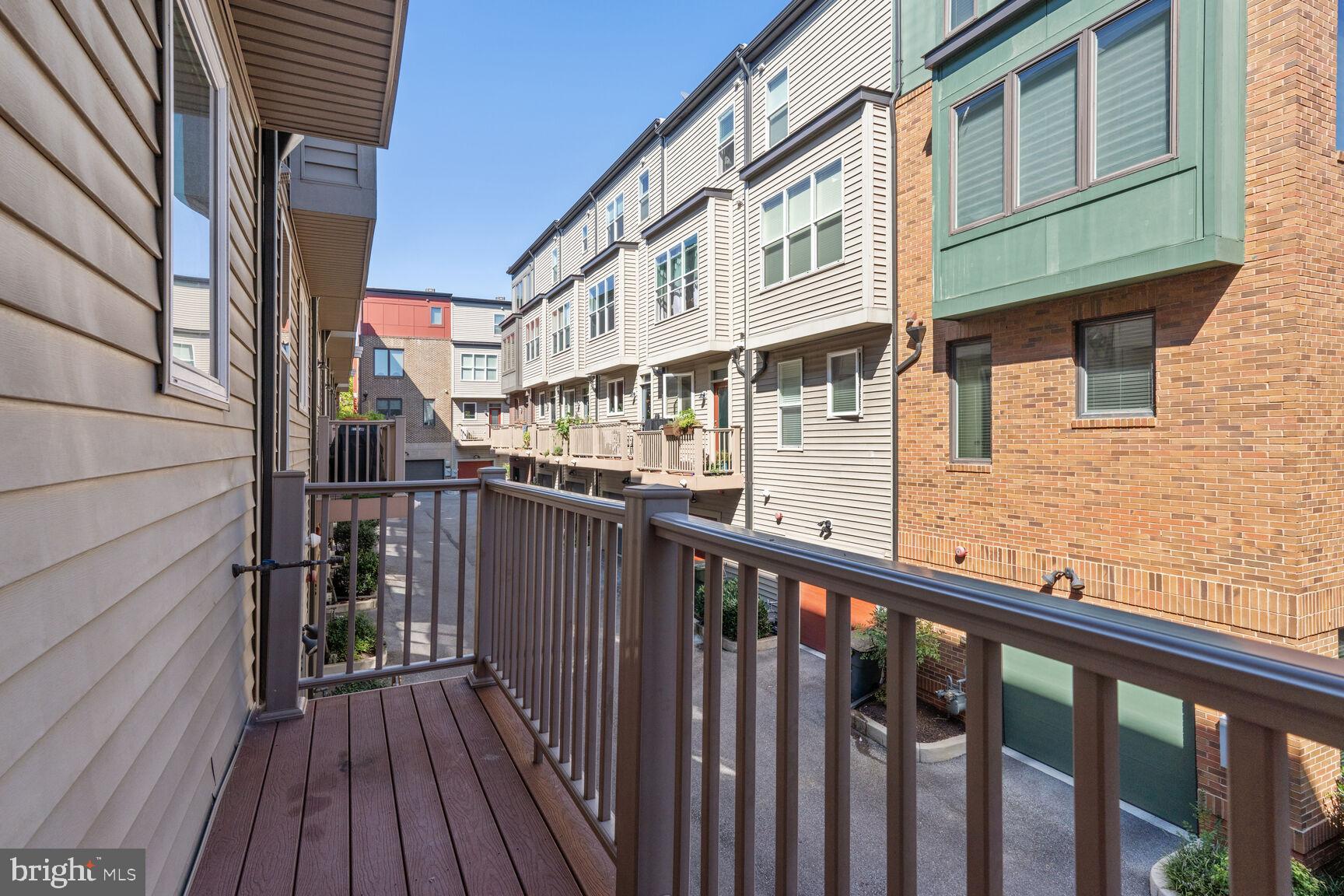 EYA ARTS DISTRICT - Residential