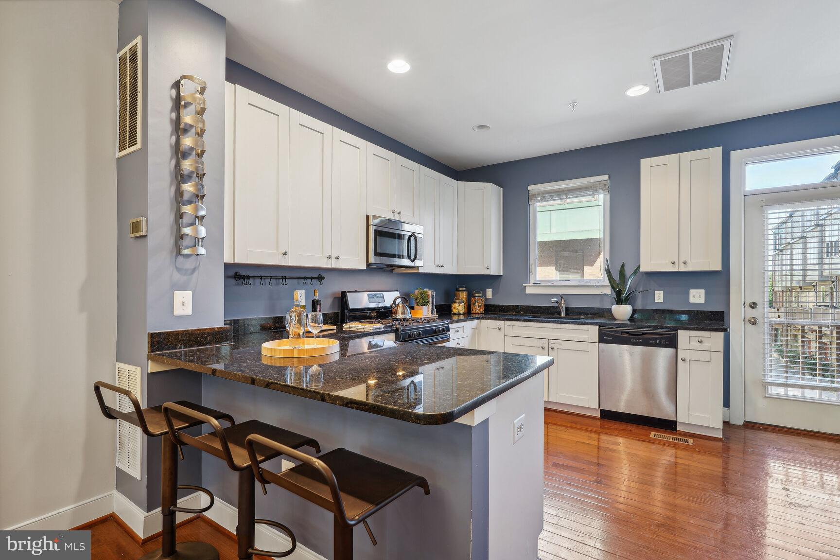 EYA ARTS DISTRICT - Residential