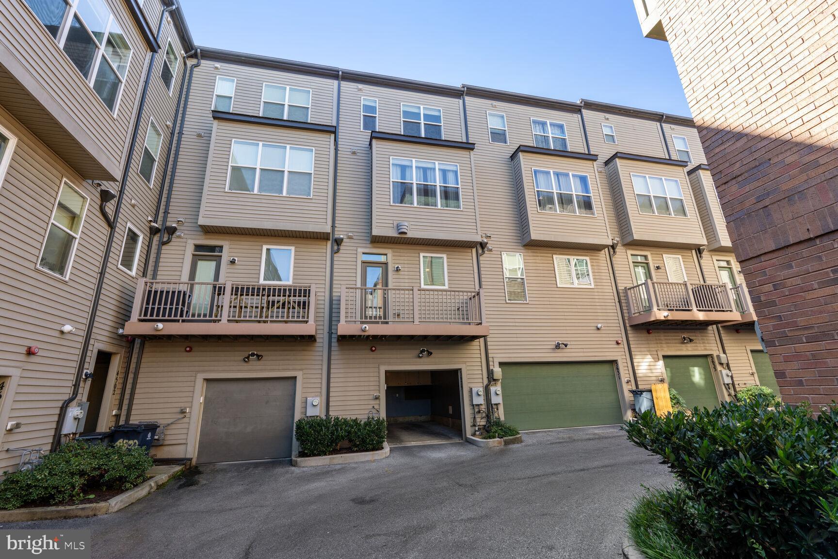 EYA ARTS DISTRICT - Residential