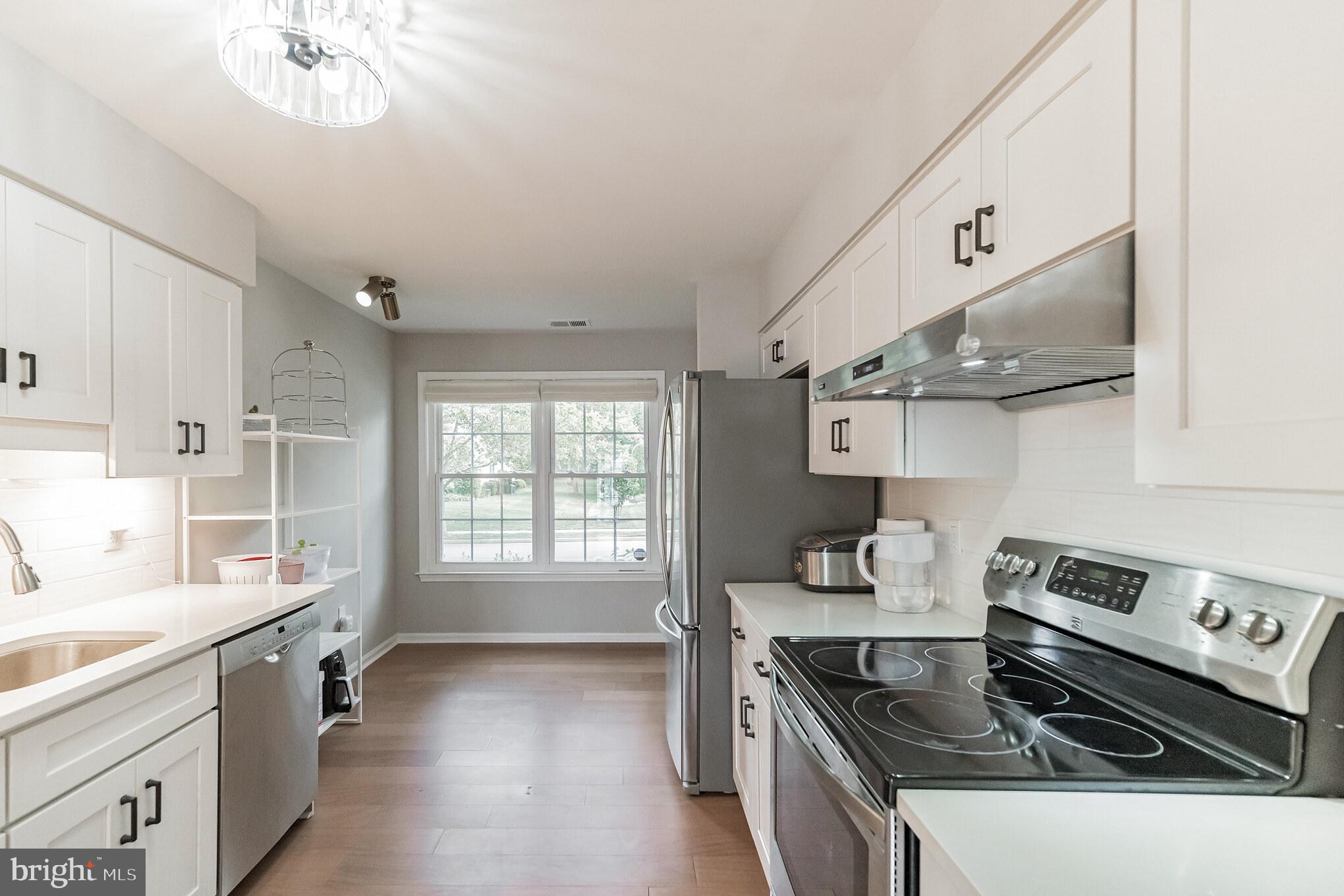 304 LOCUST STREET B SE 13