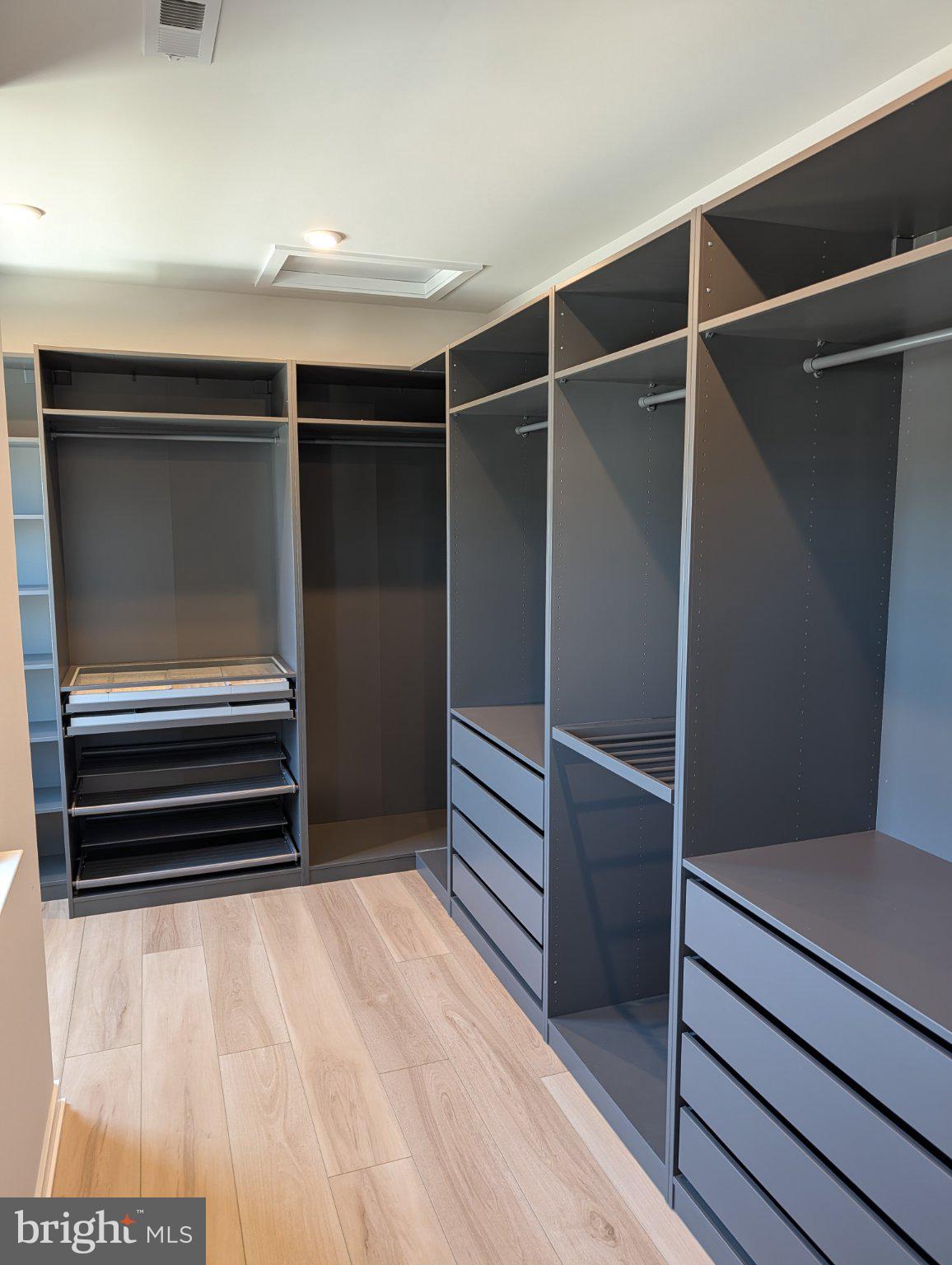 BRIGHTON -HAMLET 4 - Residential