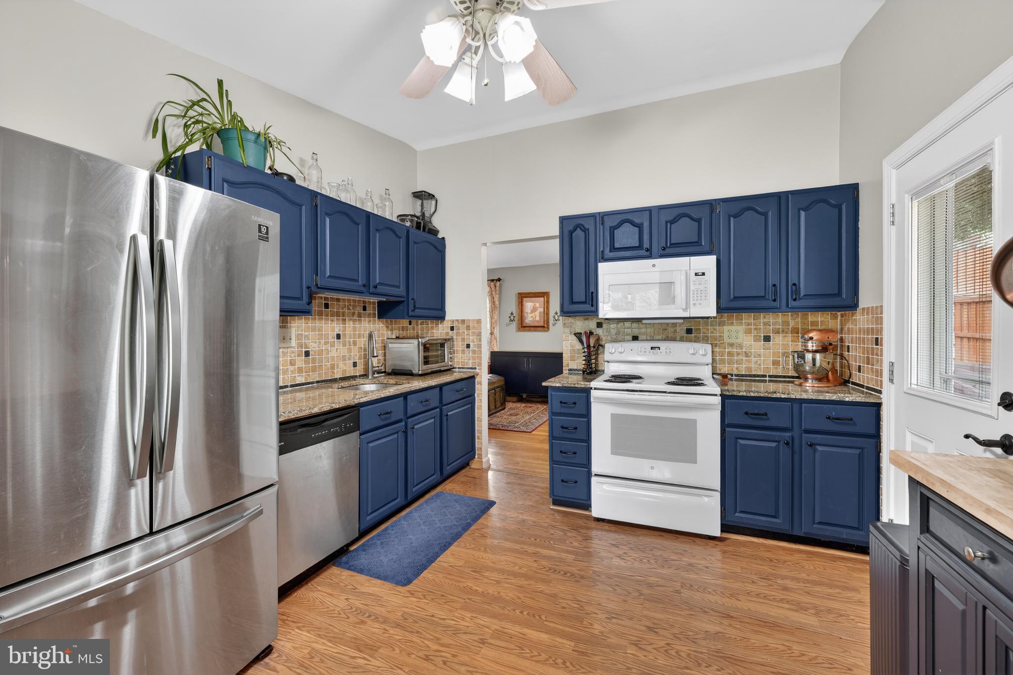 HILLANDALE HEIGHTS - Residential