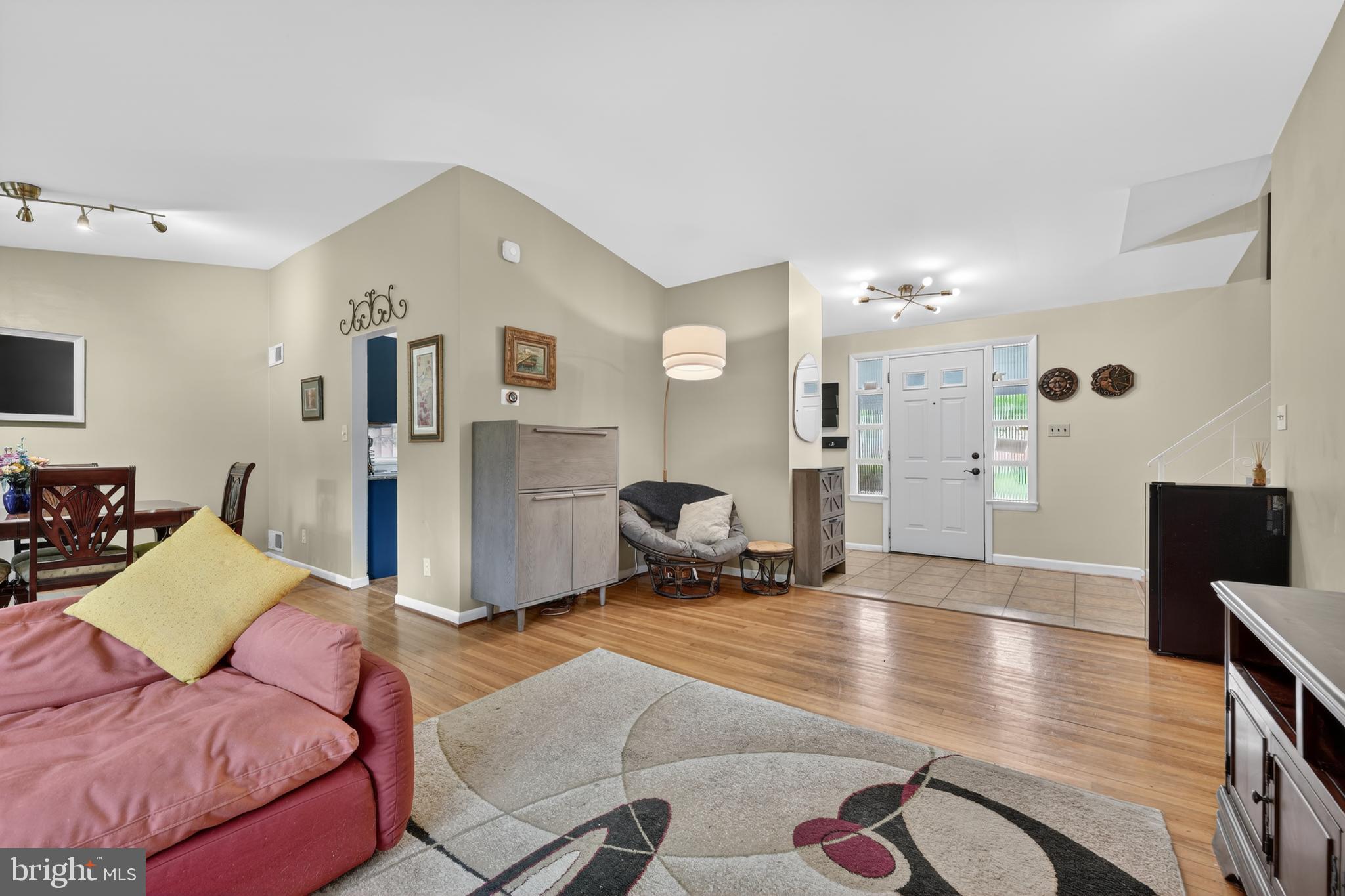 HILLANDALE HEIGHTS - Residential