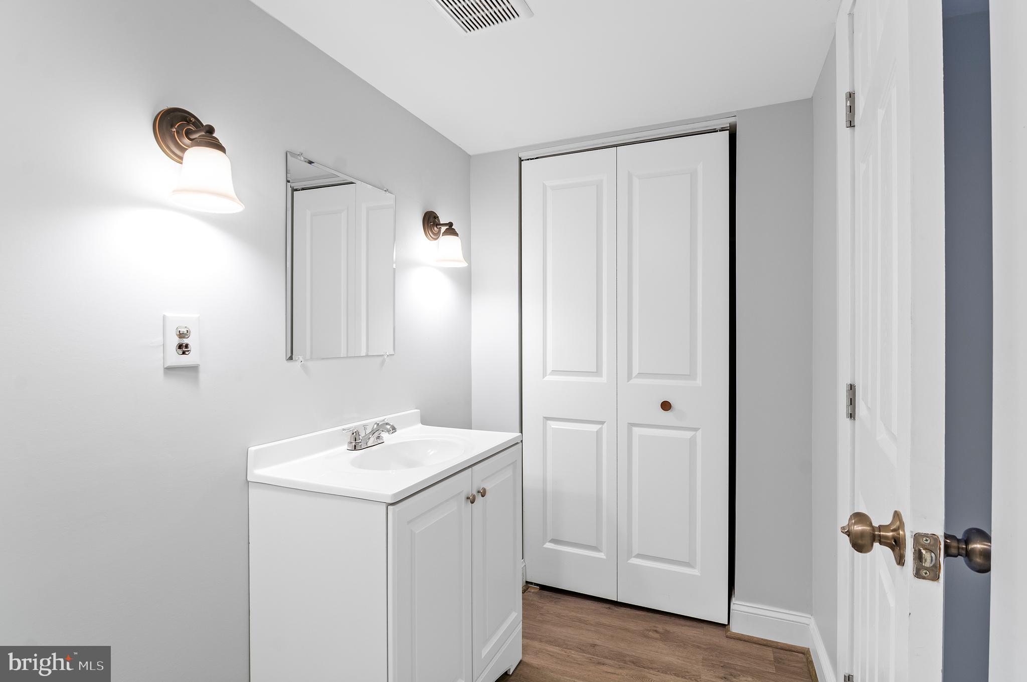 MOUNT VERNON - Residential Lease