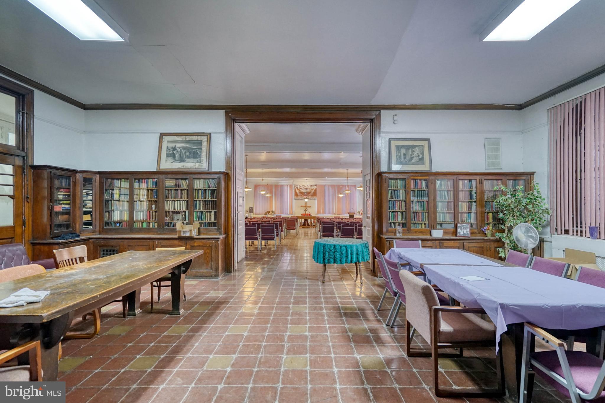 GRADUATE HOSPITAL - Commercial Sale