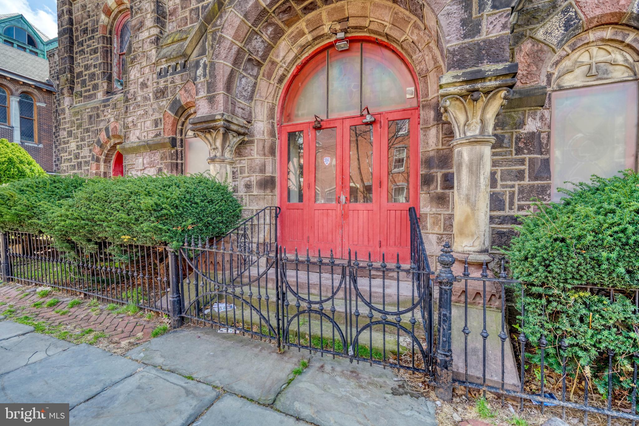 GRADUATE HOSPITAL - Commercial Sale