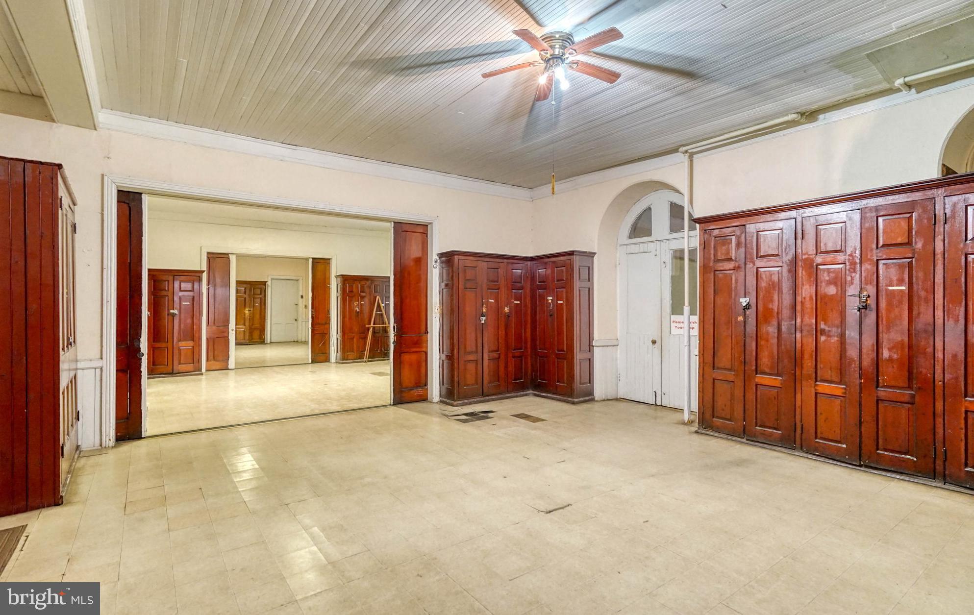 GRADUATE HOSPITAL - Commercial Sale