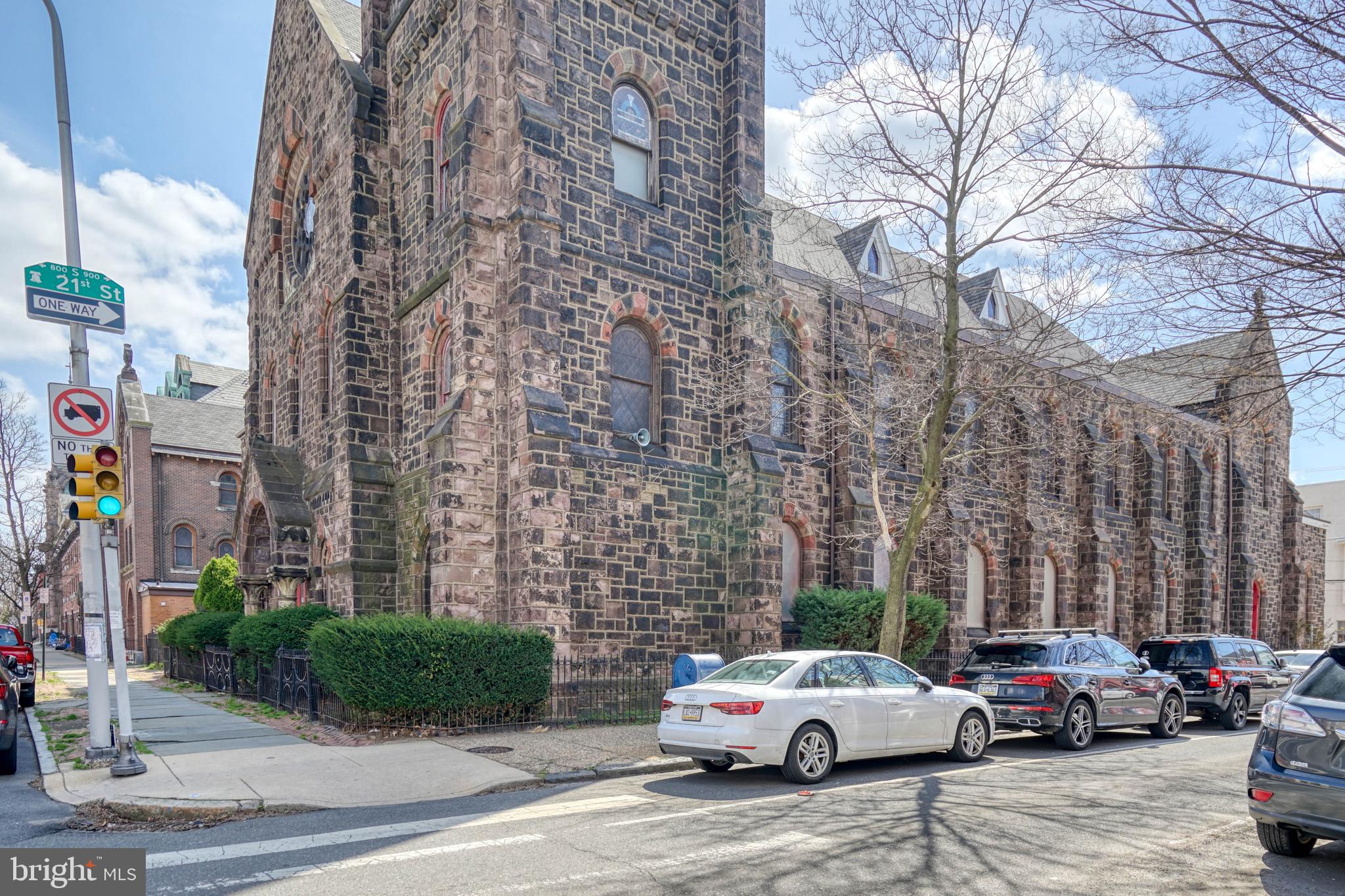 GRADUATE HOSPITAL - Commercial Sale