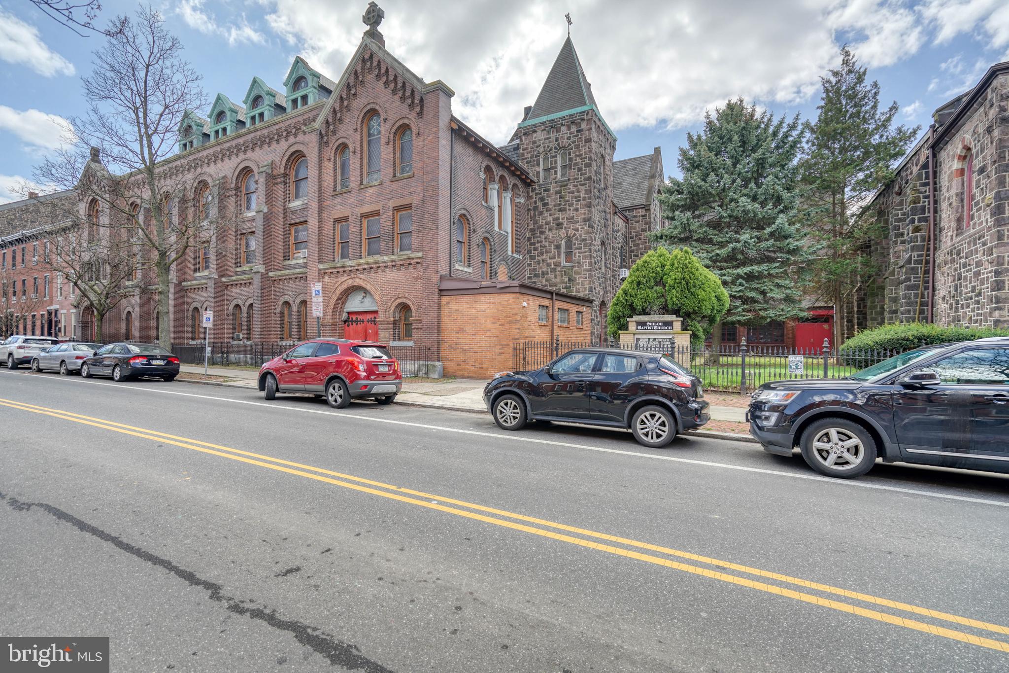 GRADUATE HOSPITAL - Commercial Sale