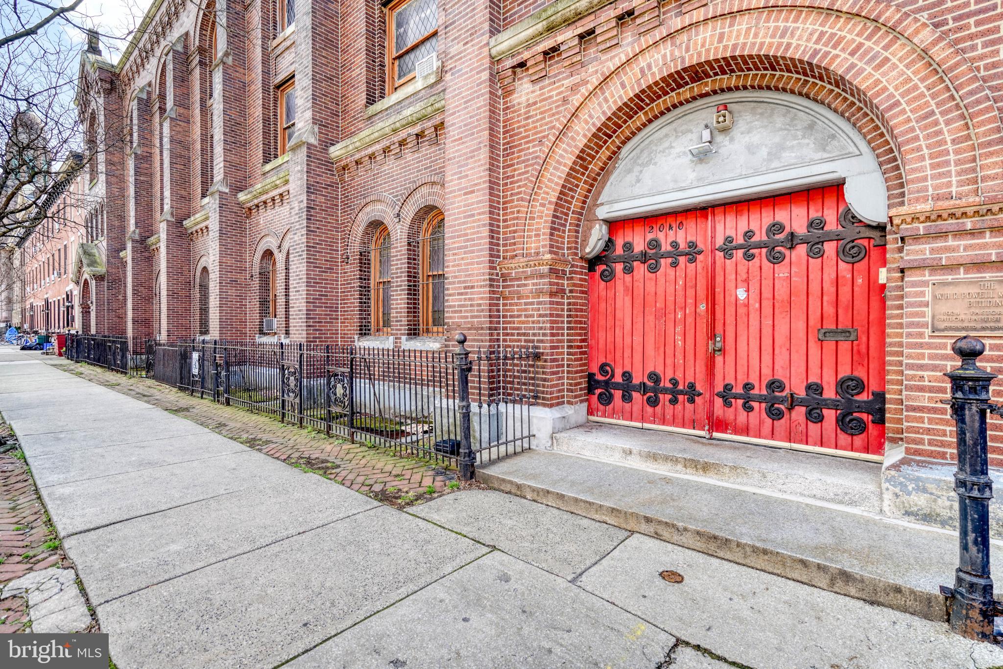 GRADUATE HOSPITAL - Commercial Sale