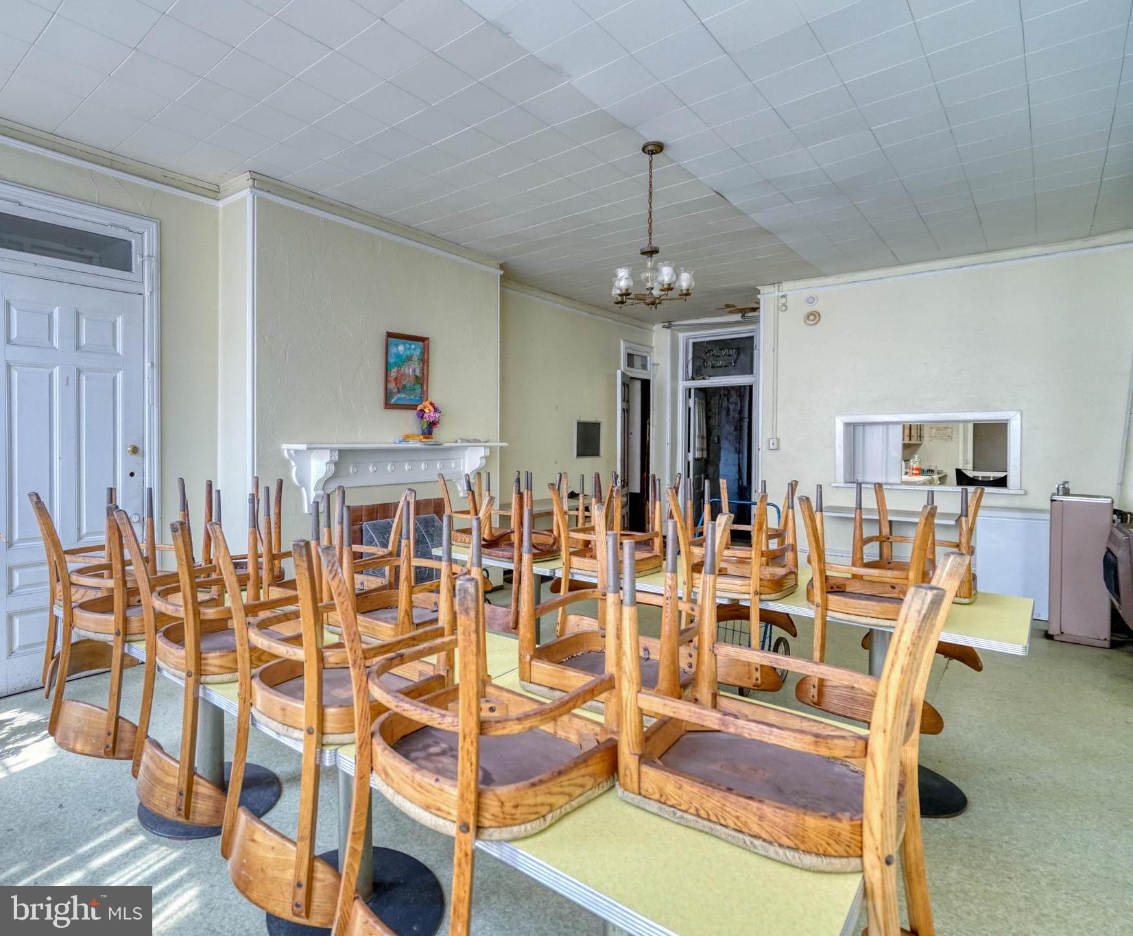 GRADUATE HOSPITAL - Commercial Sale