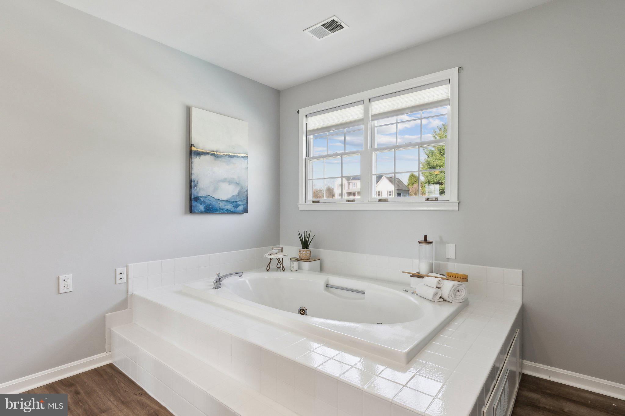 HOPE VALLEY HILLS - Residential