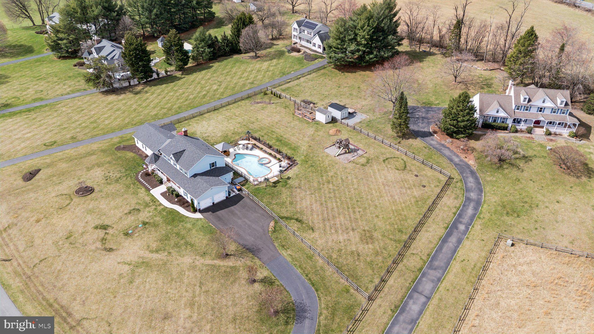 HOPE VALLEY HILLS - Residential