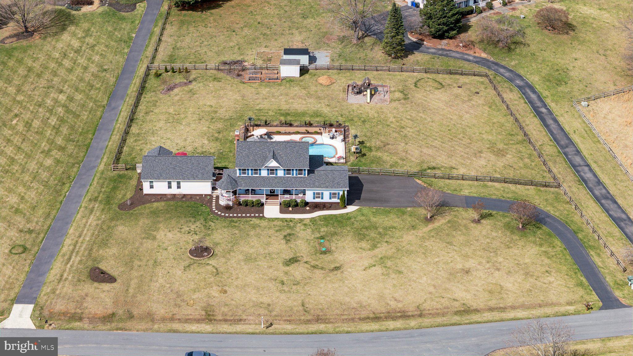 HOPE VALLEY HILLS - Residential