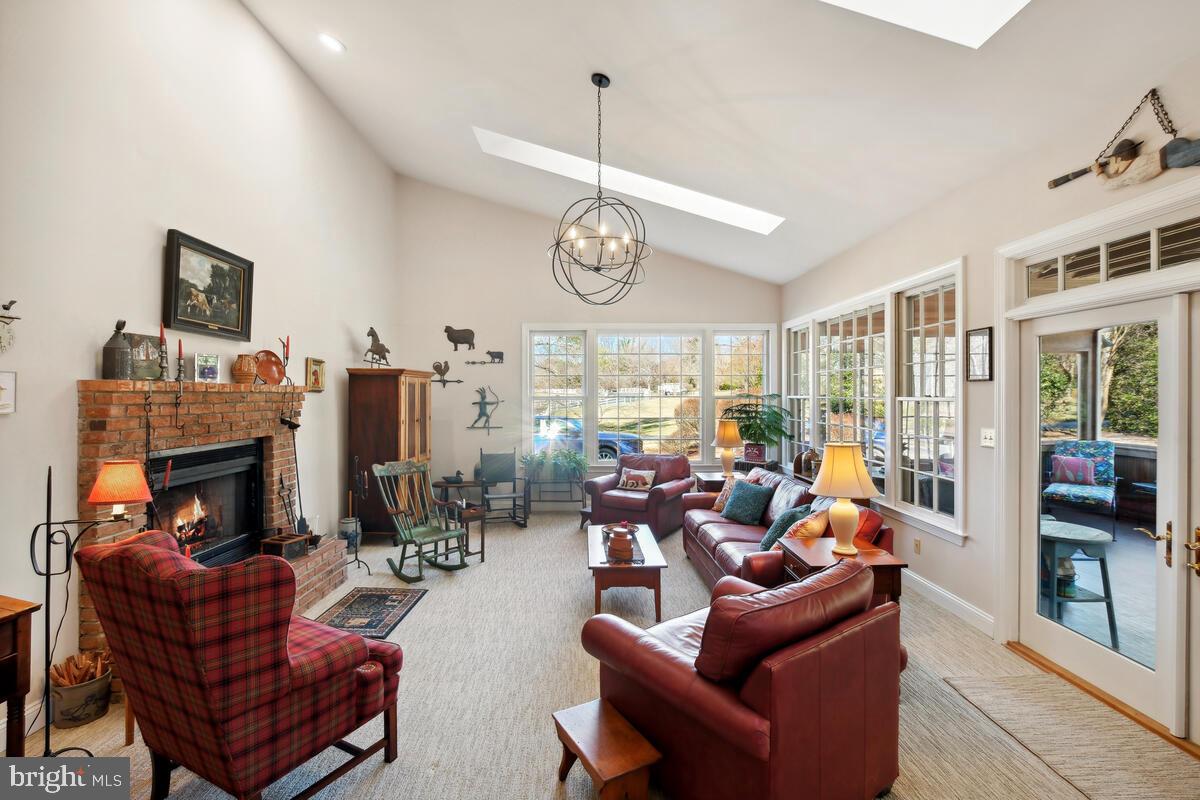 PT ROCKVILLE OUT RES 3 - Residential