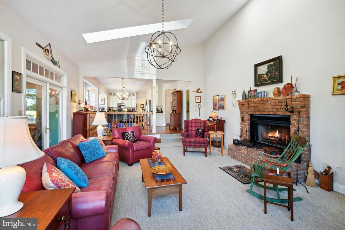 PT ROCKVILLE OUT RES 3 - Residential