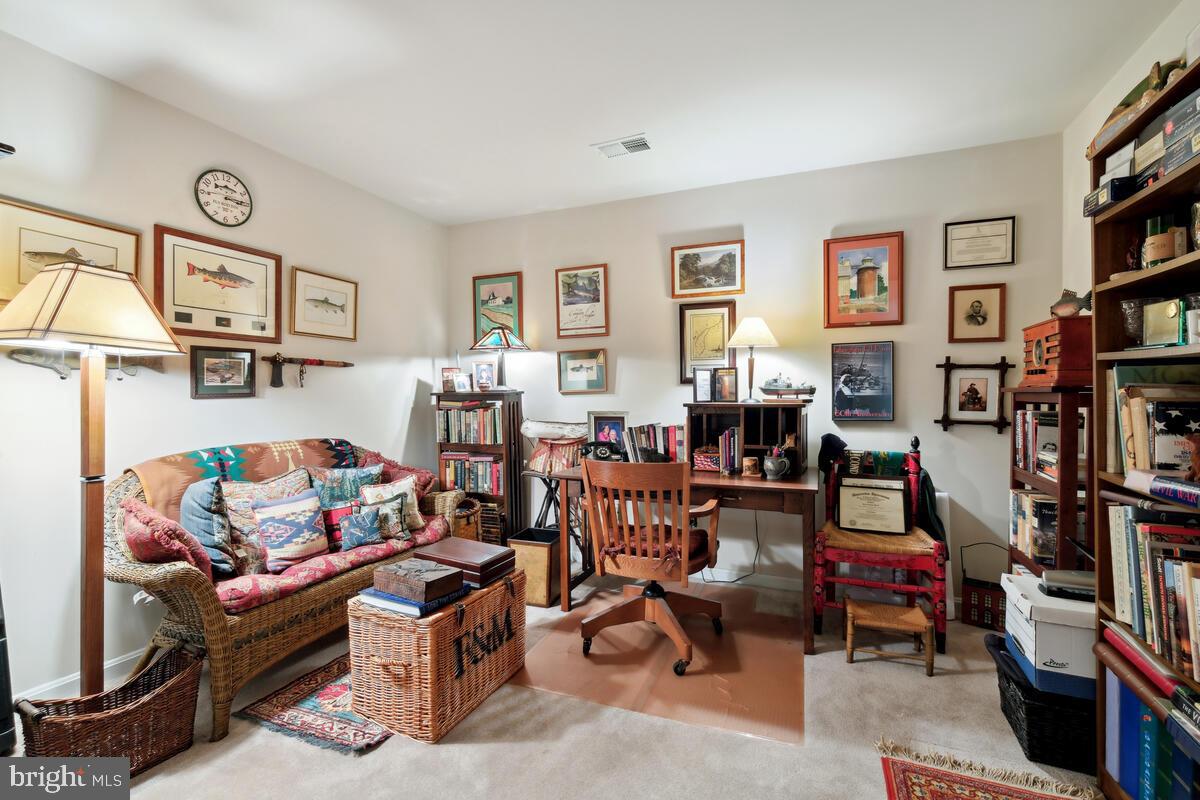 PT ROCKVILLE OUT RES 3 - Residential