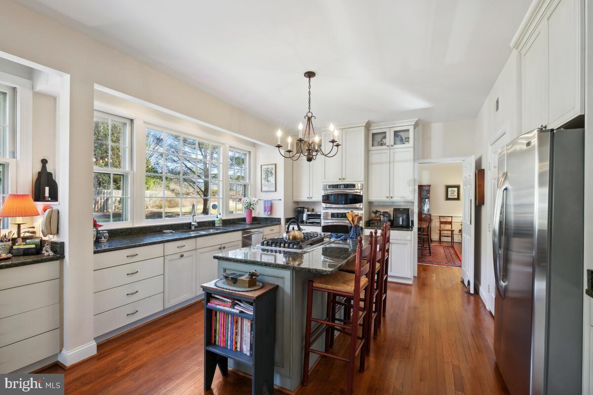 PT ROCKVILLE OUT RES 3 - Residential