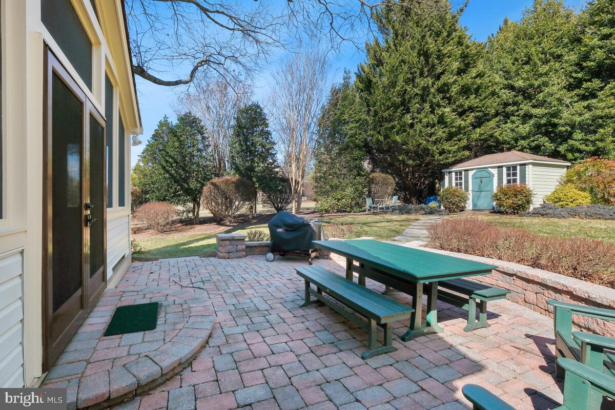 PT ROCKVILLE OUT RES 3 - Residential